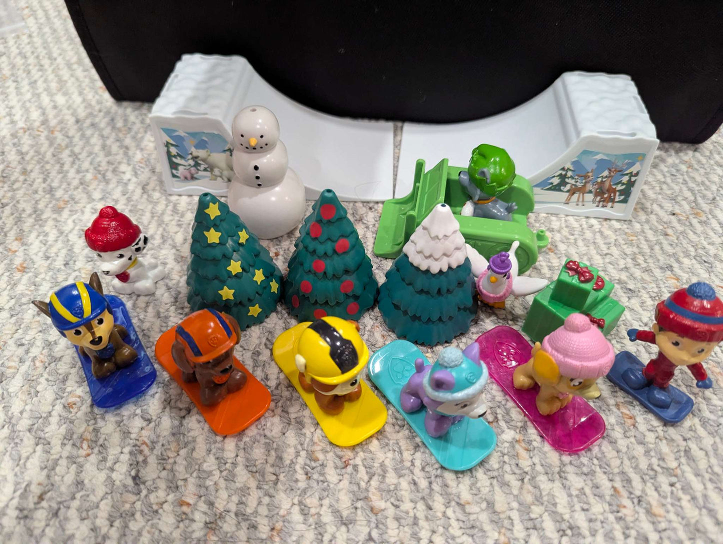 Paw Patrol Lot 3 - Snowboarding Pups
