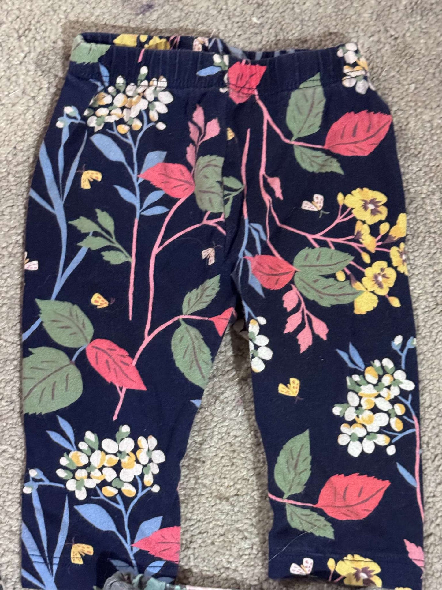 Set of four (4) Leggings/Pants - sizes 0-3 Months, Kids 3 Month (0-3M)