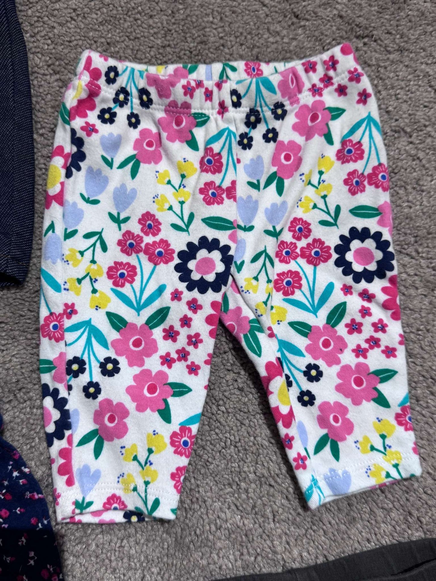 Bundle of 4 Pairs of Pants - Newborn, Kids Newborn