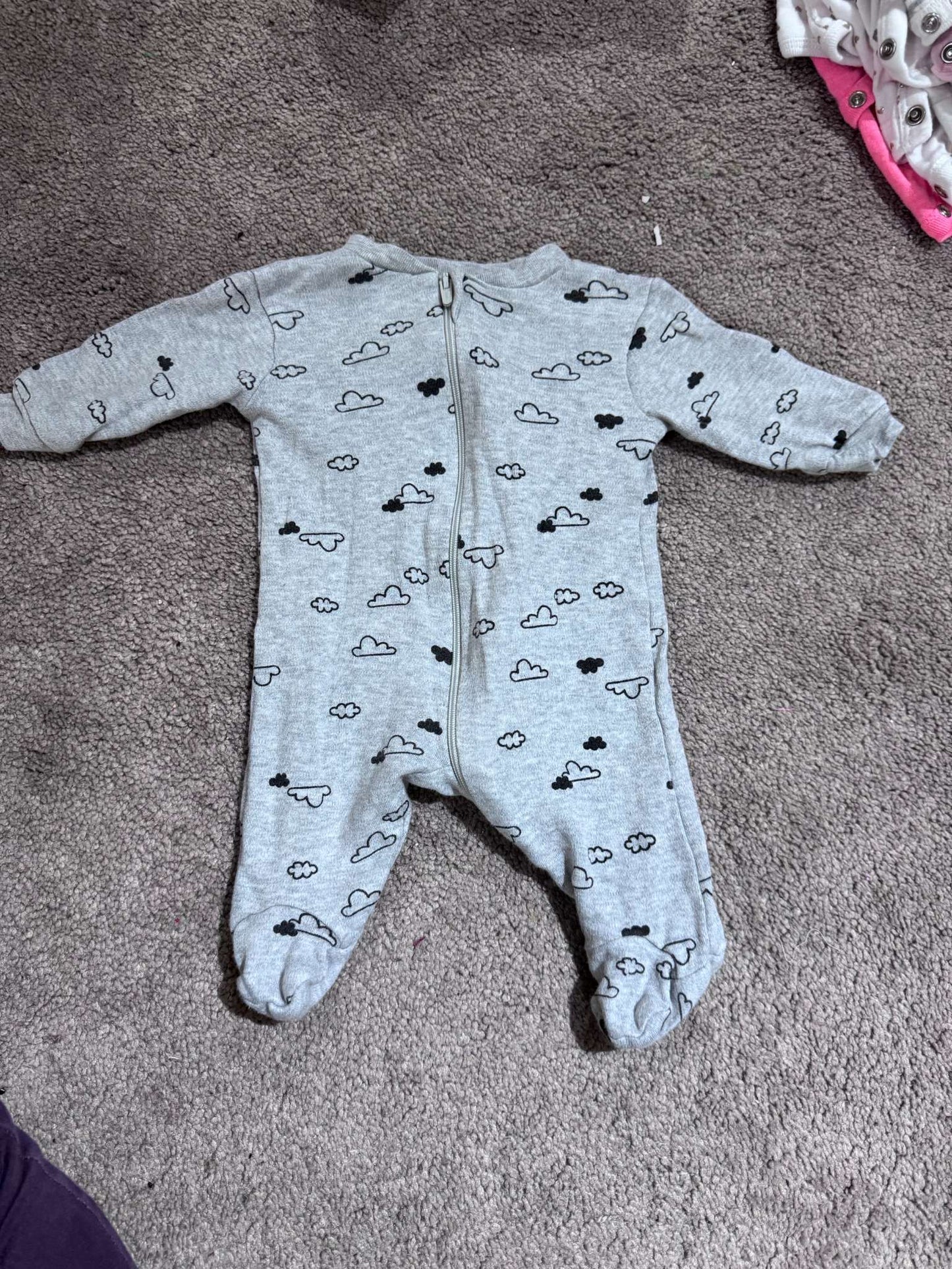 4 Newborn Onesies, Kids Newborn