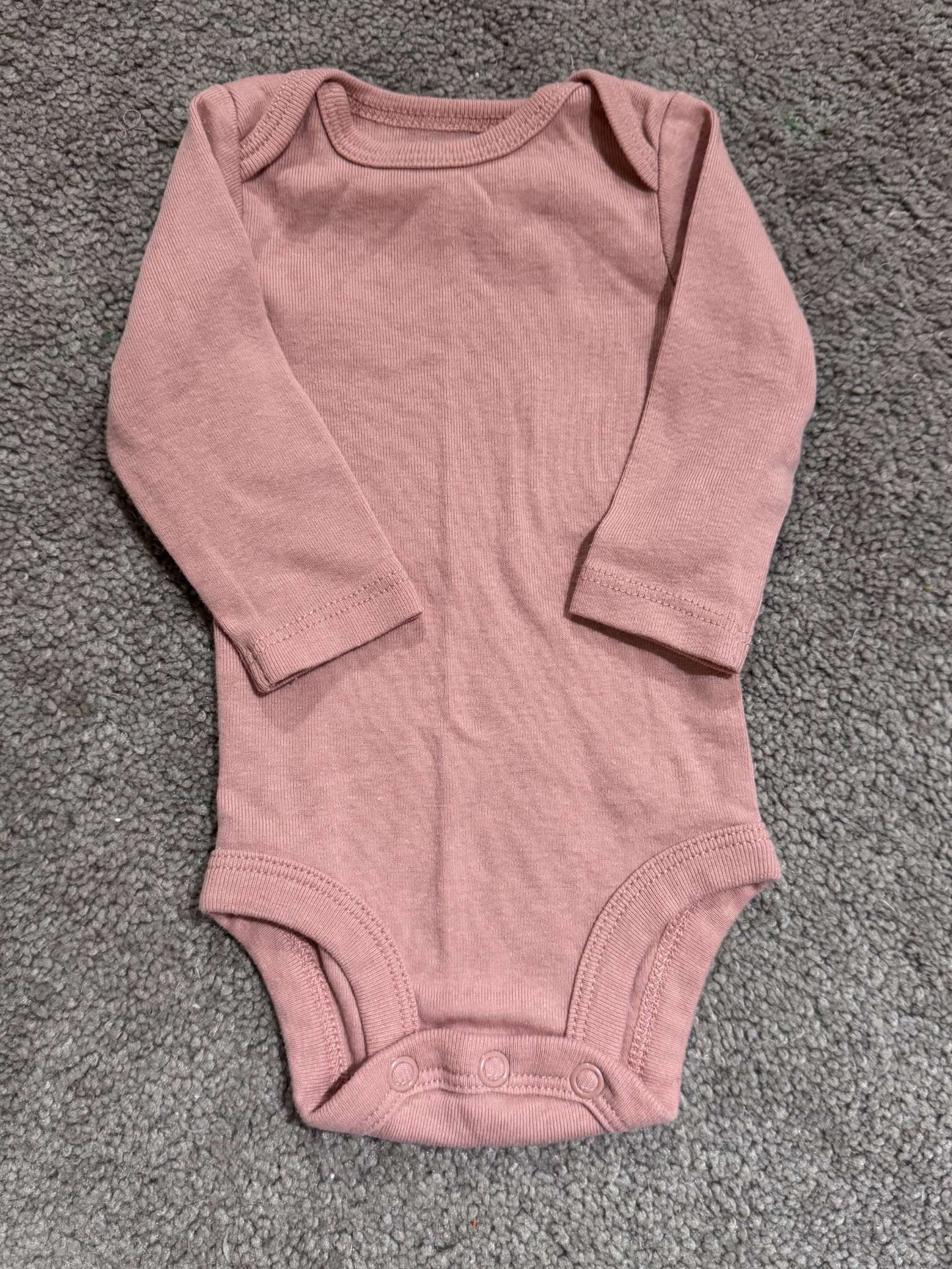 Bundle of 5 Long-Sleeved Newborn Onesies, Kids Newborn