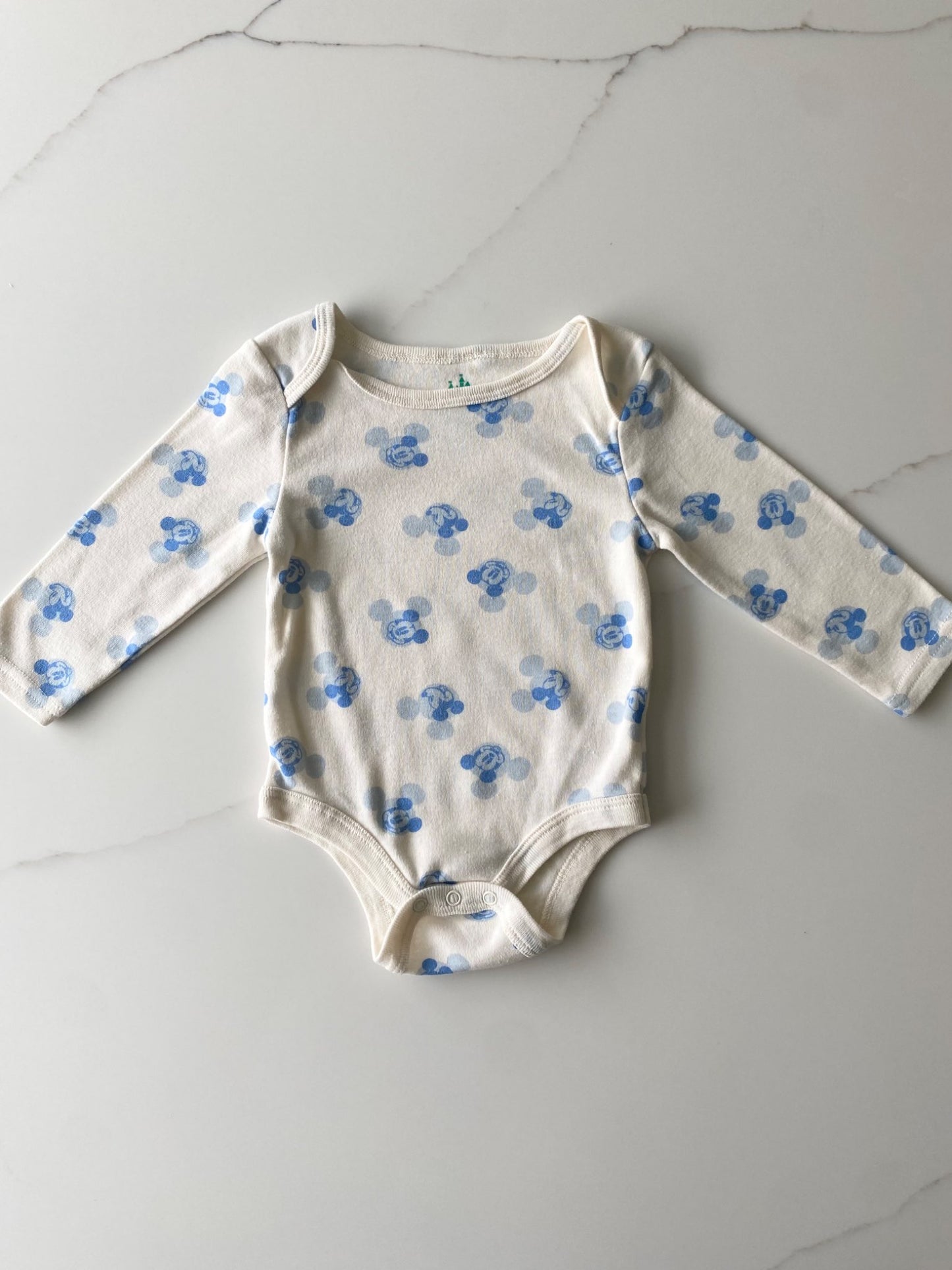Disney onesie bundle , Kids 9 Month (6-9M)