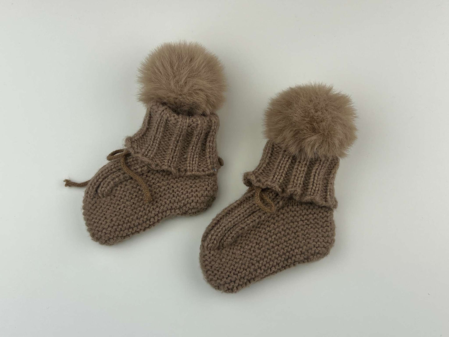 Knitted booties with large pom pom, Brown, 0-6m, Shoes 2 (Baby: 0-12 mth)