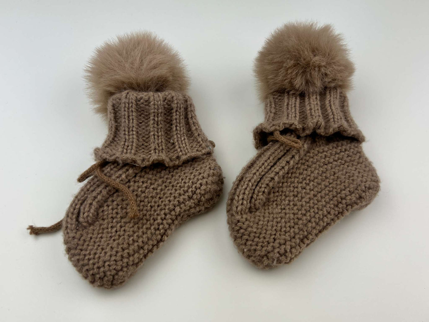 Knitted booties with large pom pom, Brown, 0-6m, Shoes 2 (Baby: 0-12 mth)
