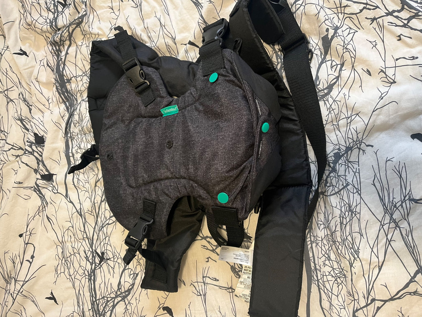 Infantino Flip Advanced Carrier - front and back 8- 32lbs