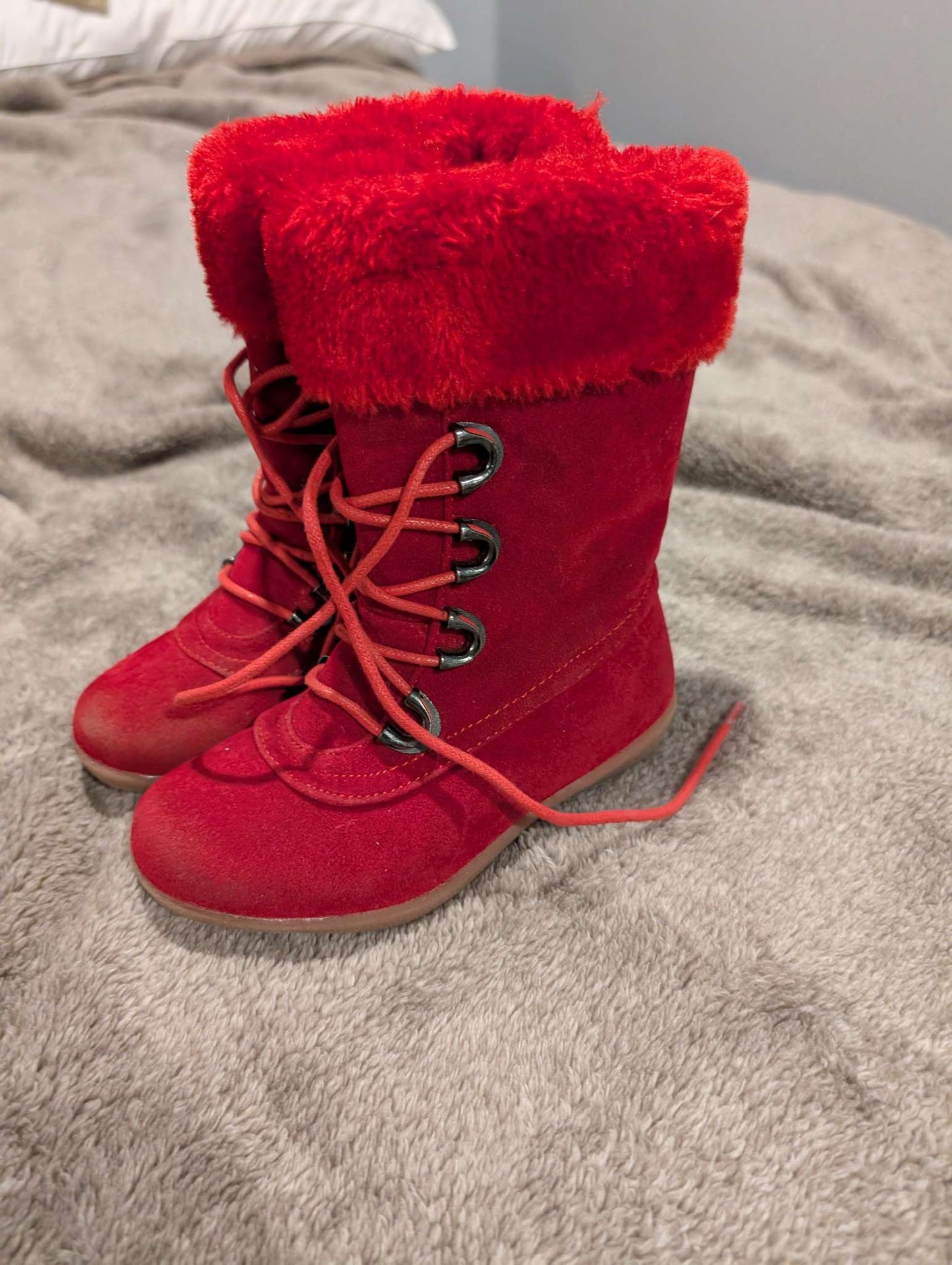 Red girls boots, Shoes 10 (Toddler:2-4yr)