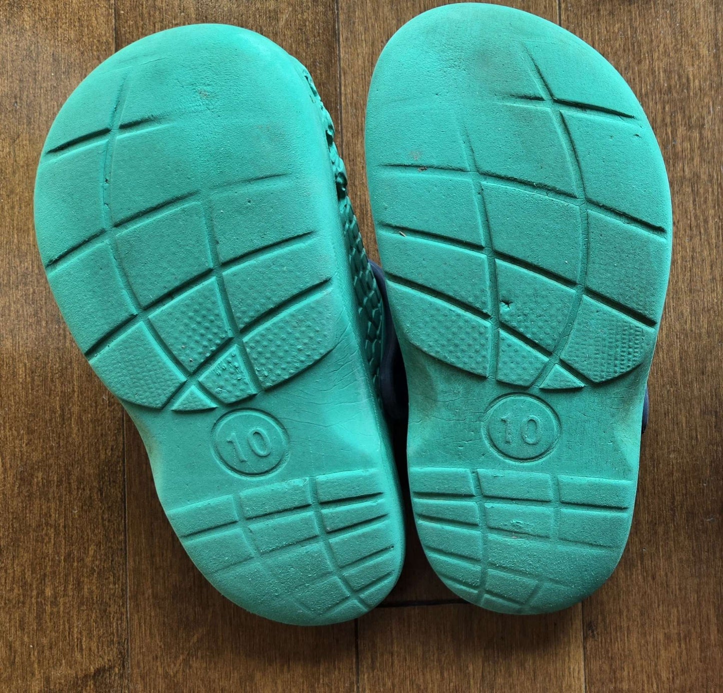 Little kid boys' Dino clog sandal, Shoes 10 (Toddler:2-4yr)