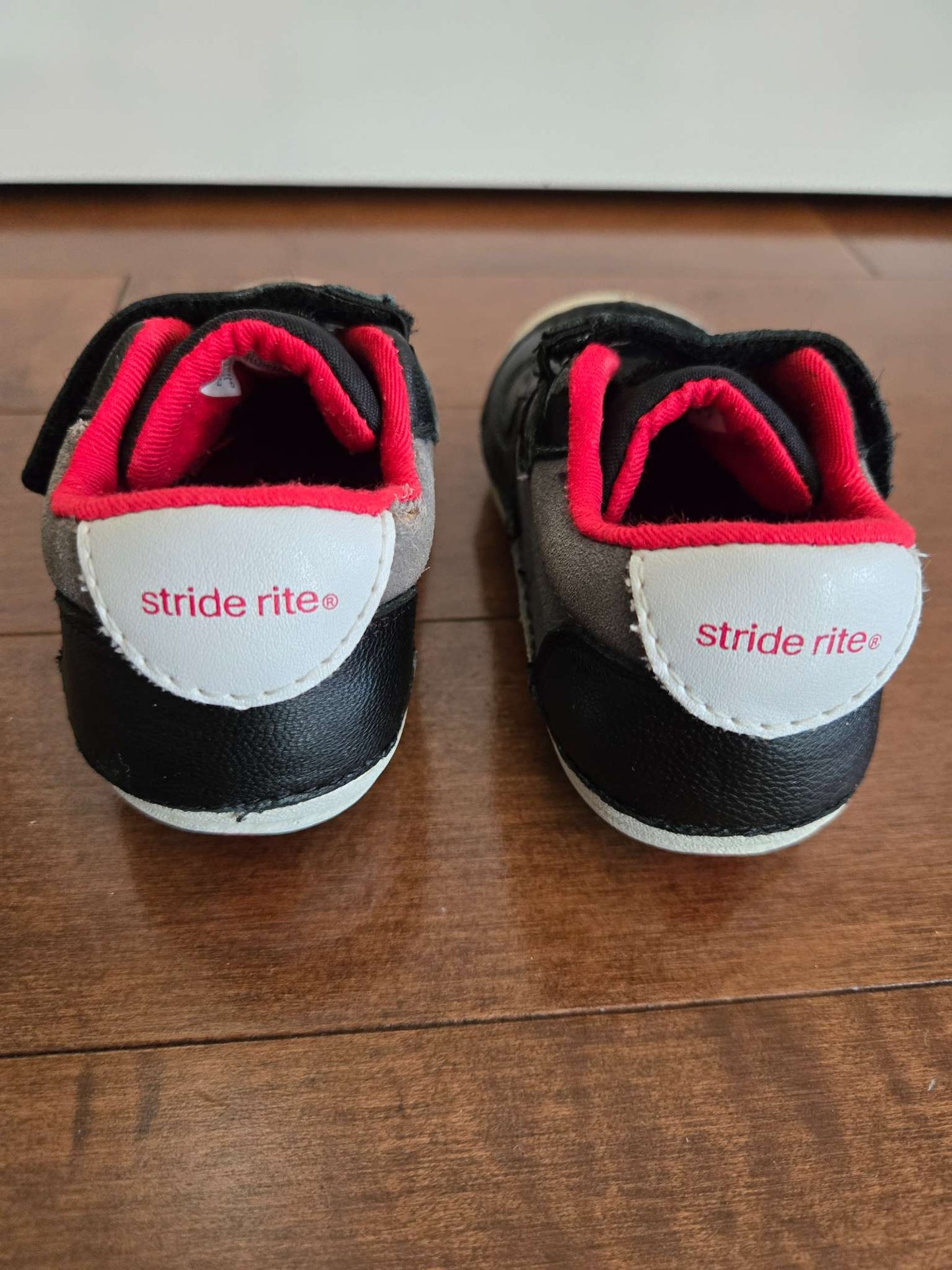 Stride Rite "Barnes" toddler boy sneakers, Shoes 6 (Walkers:12-24 mth)