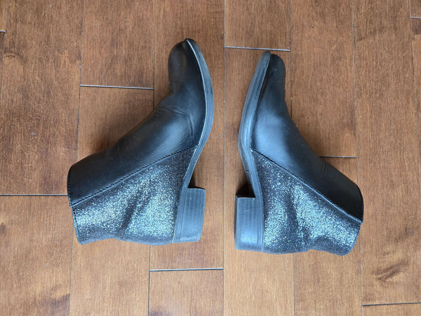 Kelly and Katie "Ramona" girls' ankle boots (size 13M), Shoes 13 (Kids:4-8yr)