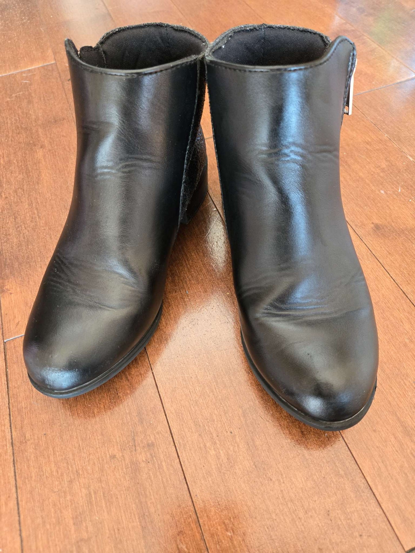 Kelly and Katie "Ramona" girls' ankle boots (size 13M), Shoes 13 (Kids:4-8yr)