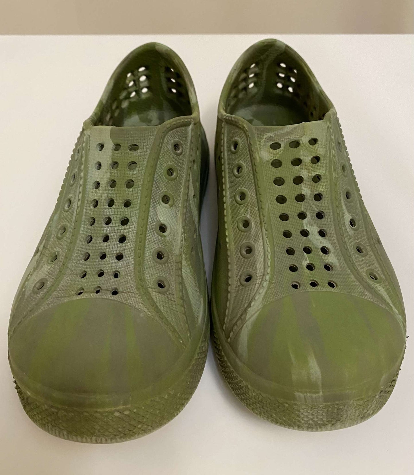 Joe Fresh mottled green toddler slip on shoes (MSRP $15), Shoes 12 (Toddler:2-4yr)