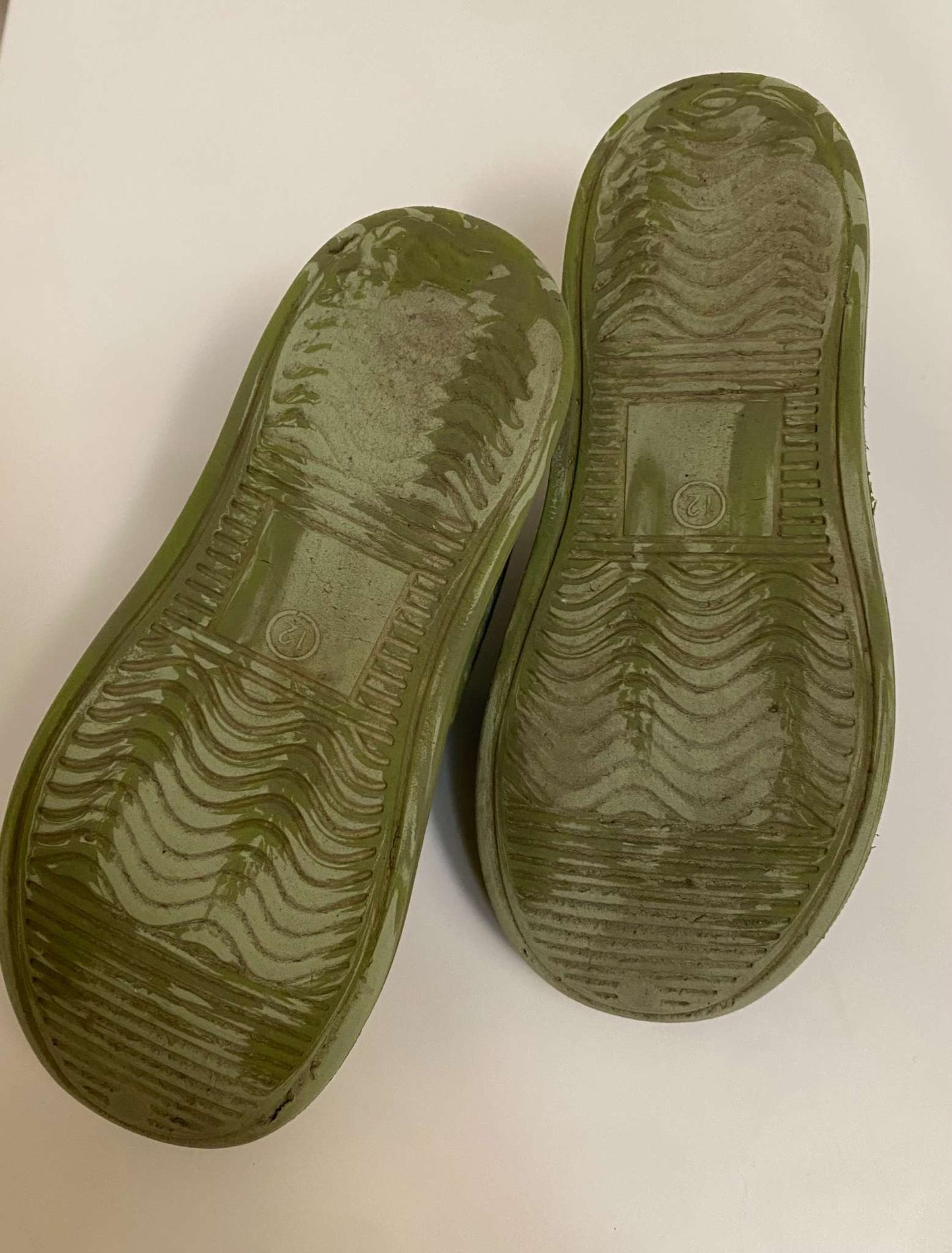 Joe Fresh mottled green toddler slip on shoes (MSRP $15), Shoes 12 (Toddler:2-4yr)