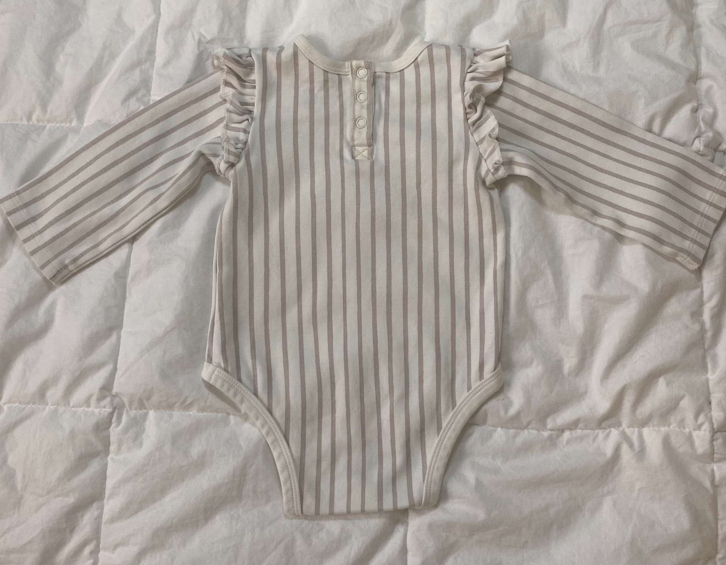 Pehr long sleeve ruffle one piece in Pebble Grey 12-18M (MSRP $52), Kids 18 Month (12-18M)