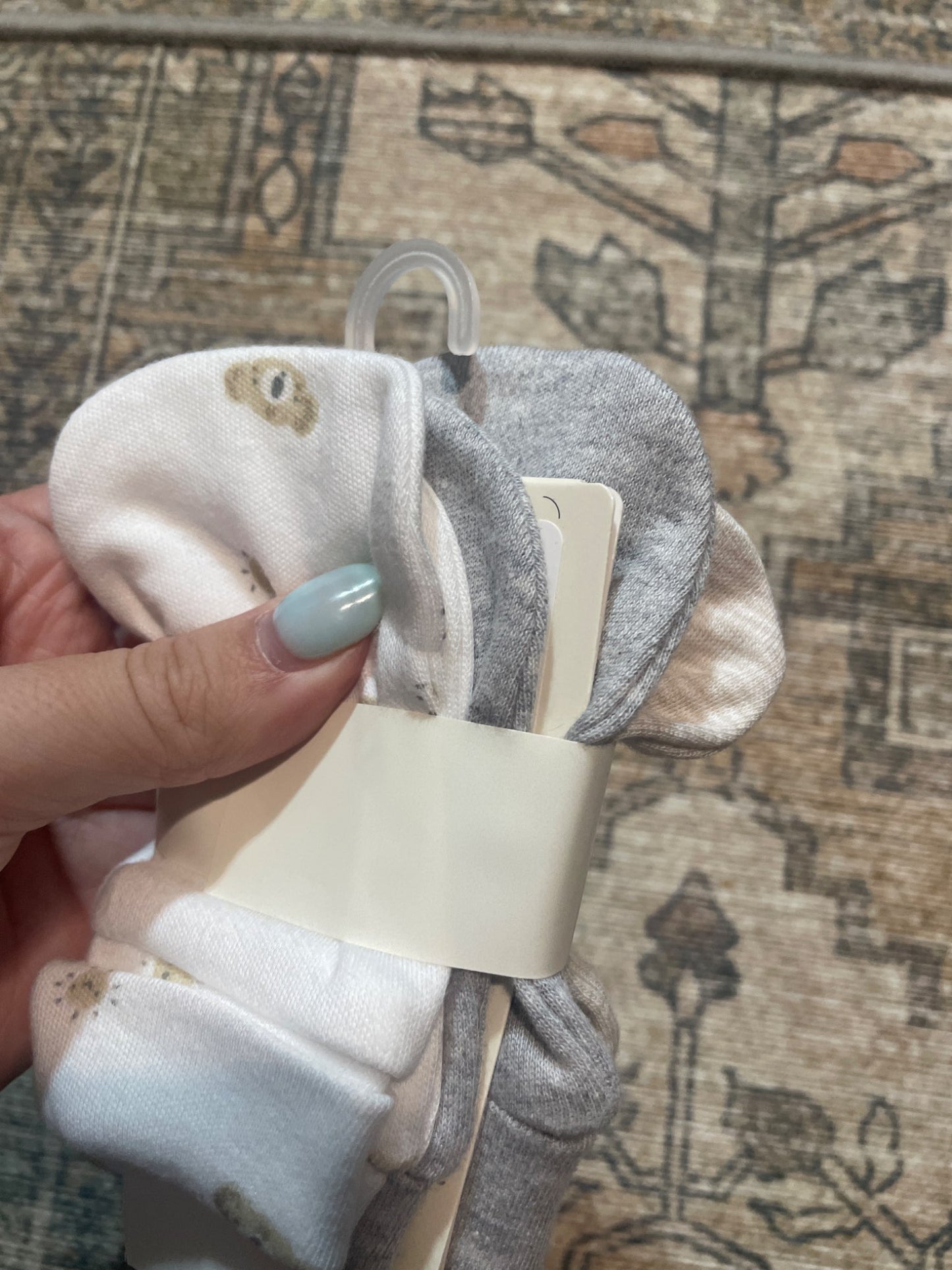 0-9m mitts 3 pack NWT