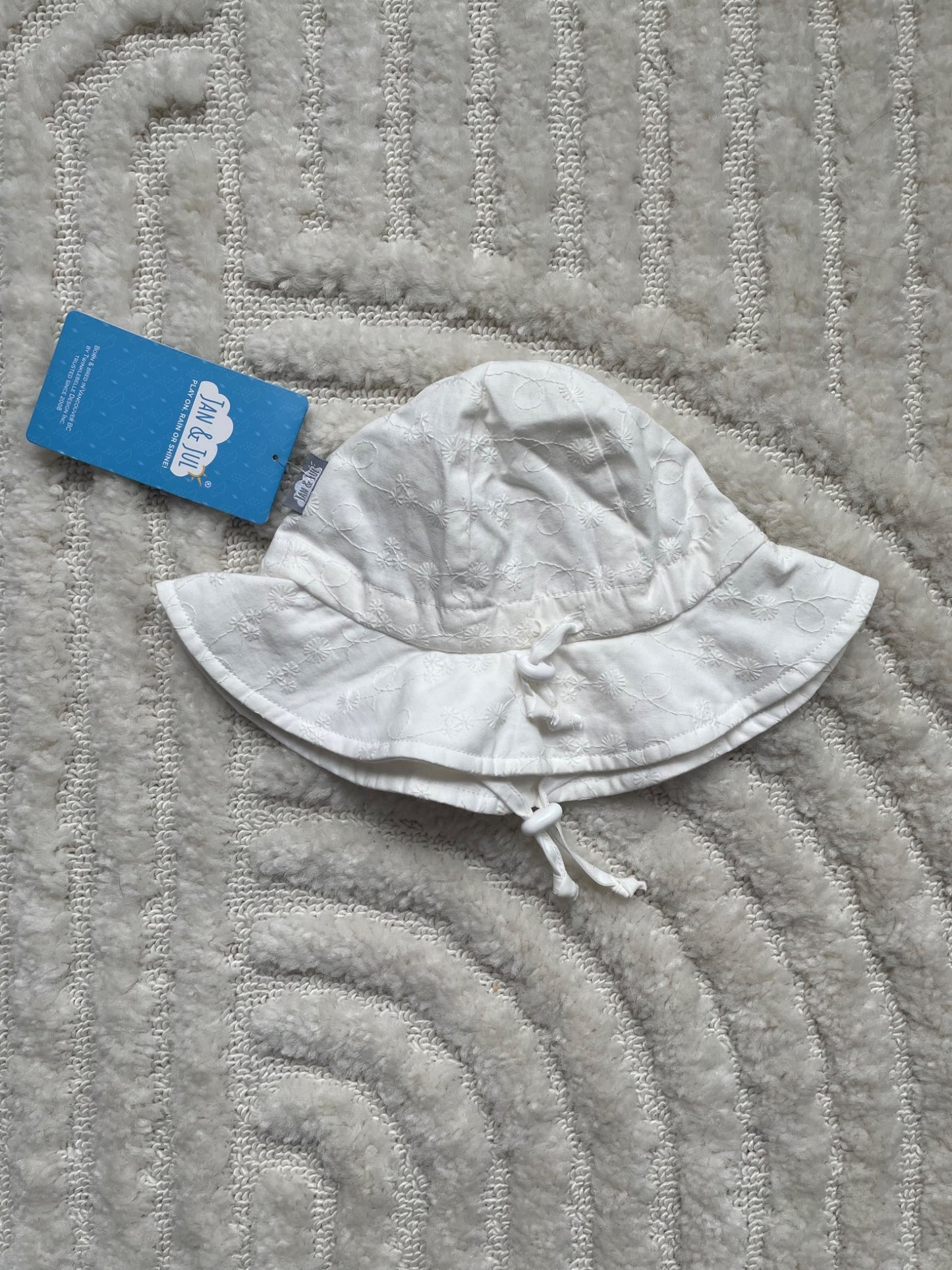 Jan & Jul NWT hat