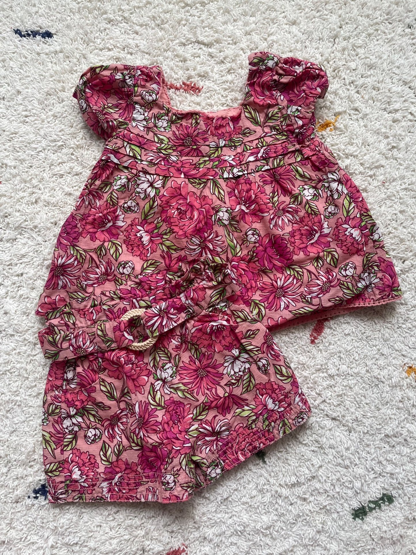 Tommy Bahamas 2 piece floral set 12m, Kids 12 Month (9-12M)