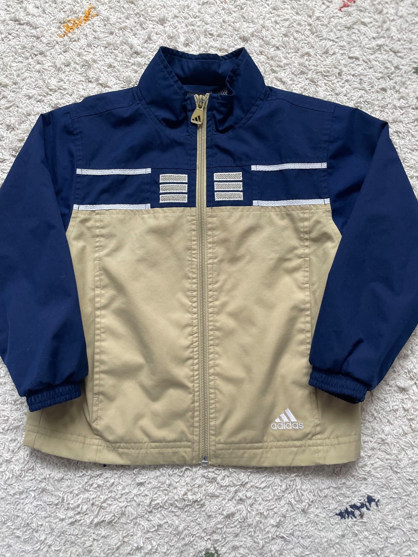 Adidas wind breaker 4-5Y, Kids 4/4T