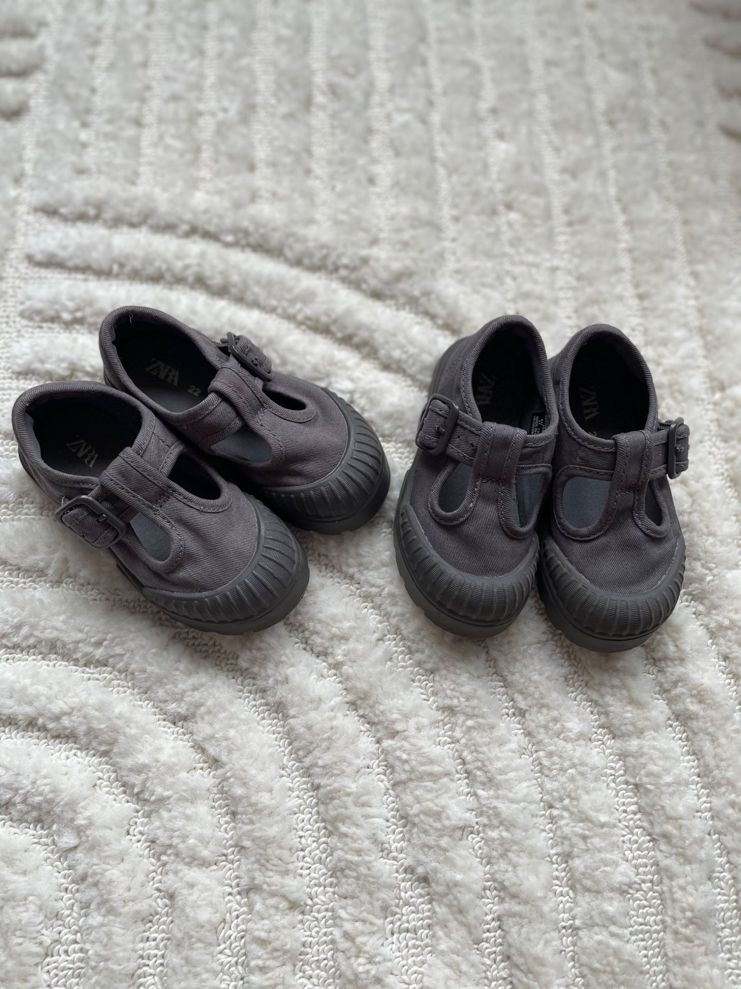 Zara shoes, Shoes 6 (Walkers:12-24 mth)