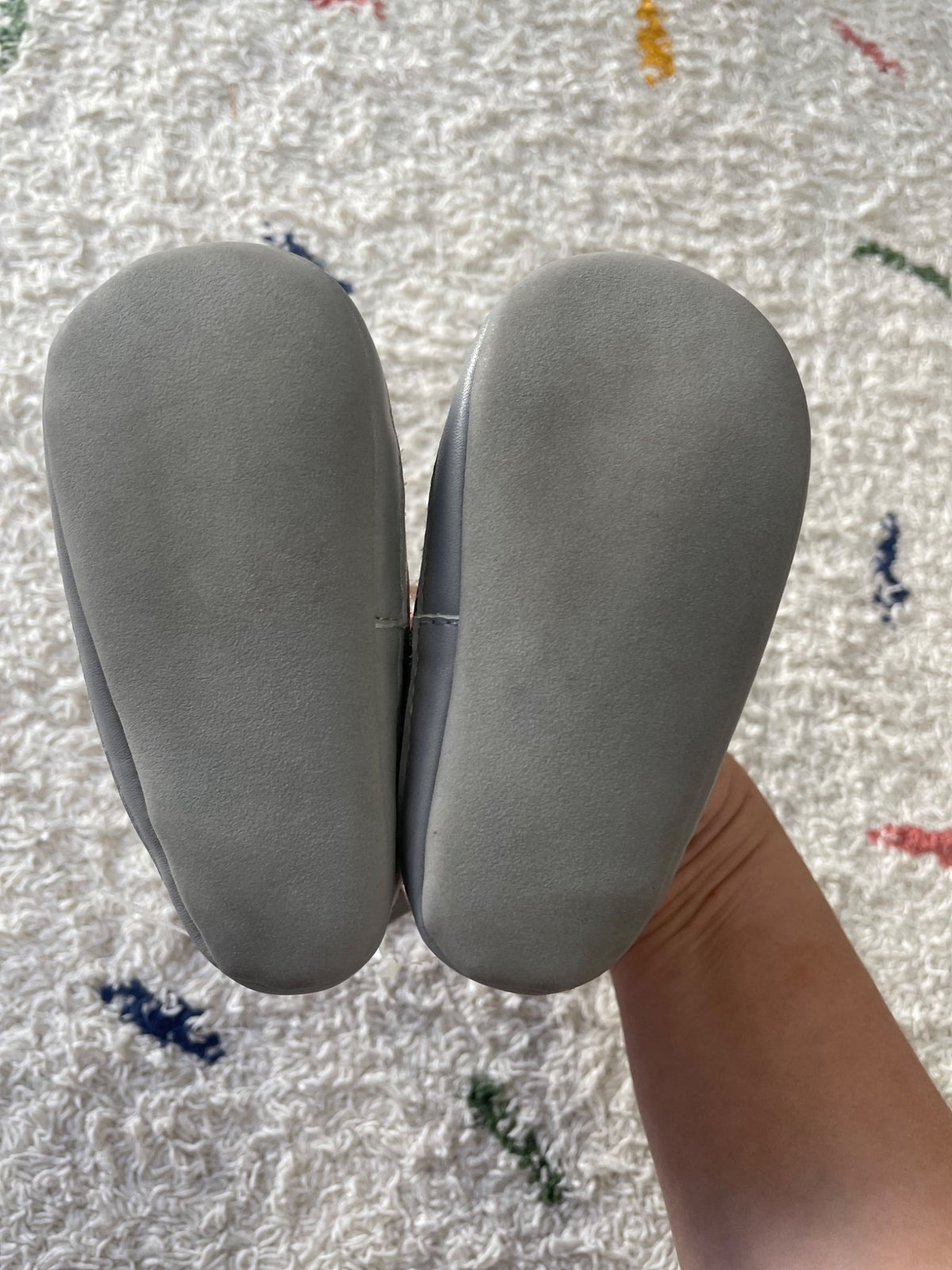 Carters infant winter boots, Shoes 2.5 (Baby: 0-12 mth)
