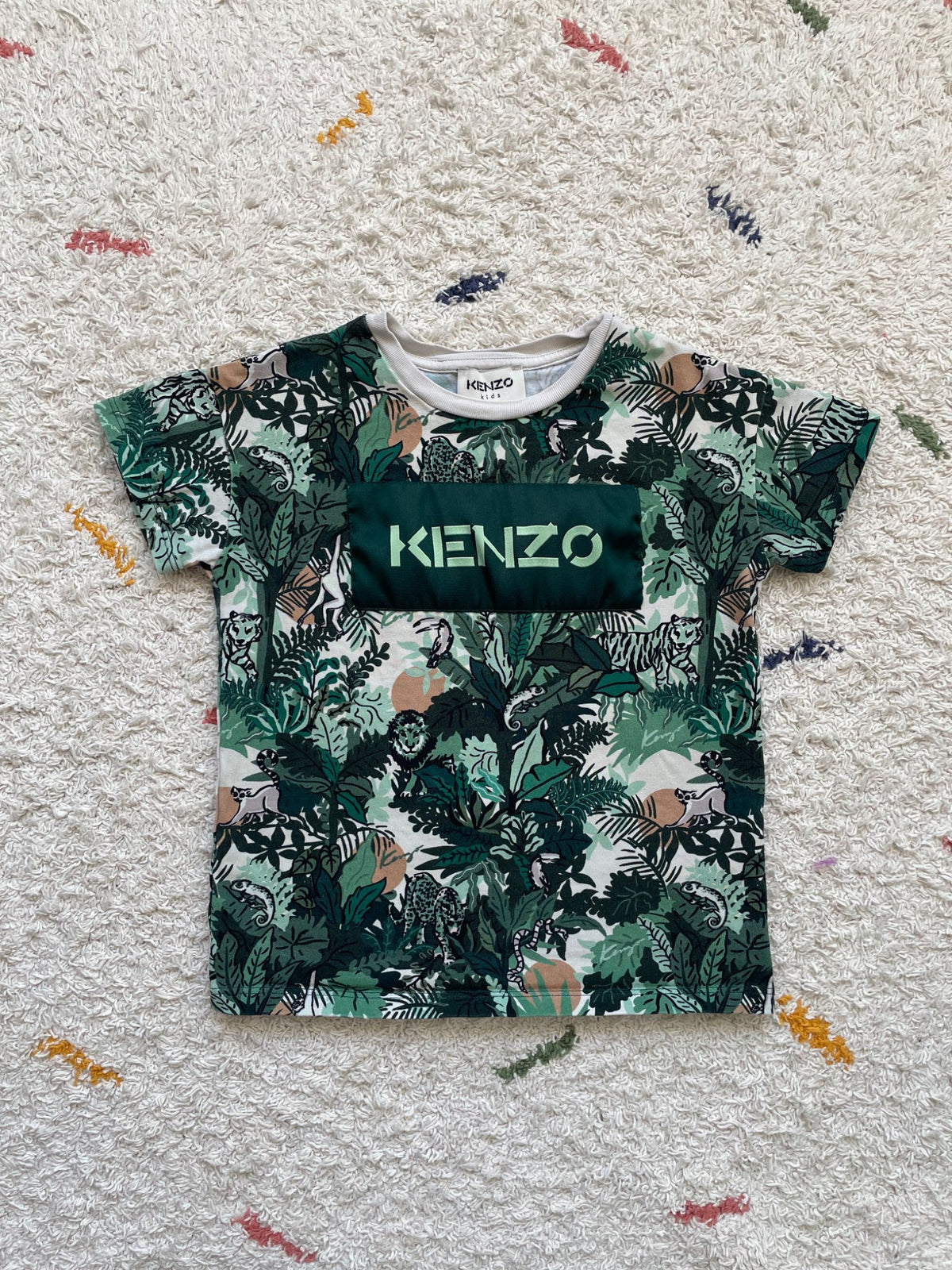 Kenzo jungle tee 5Y Retails $115, Kids 5/5T