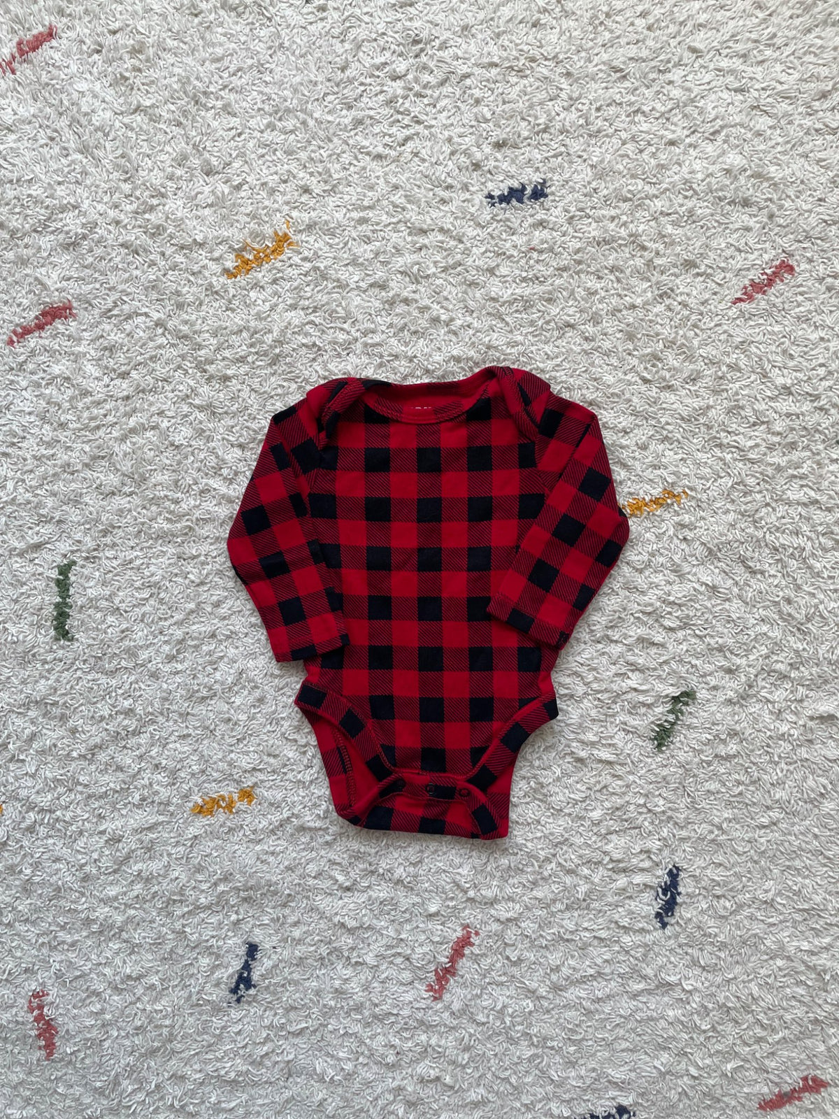 Old Navy 0-3m red checkered long sleeve bodysuit, Kids 3 Month (0-3M)