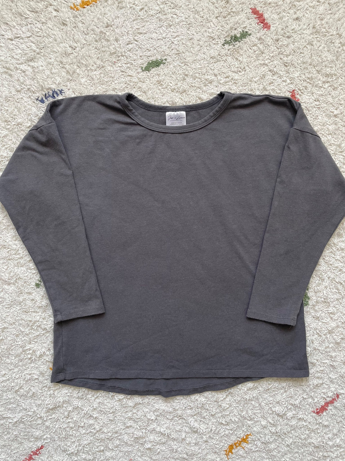 Jax + Lennon long sleeve top Youth Small, Kids 6/6X