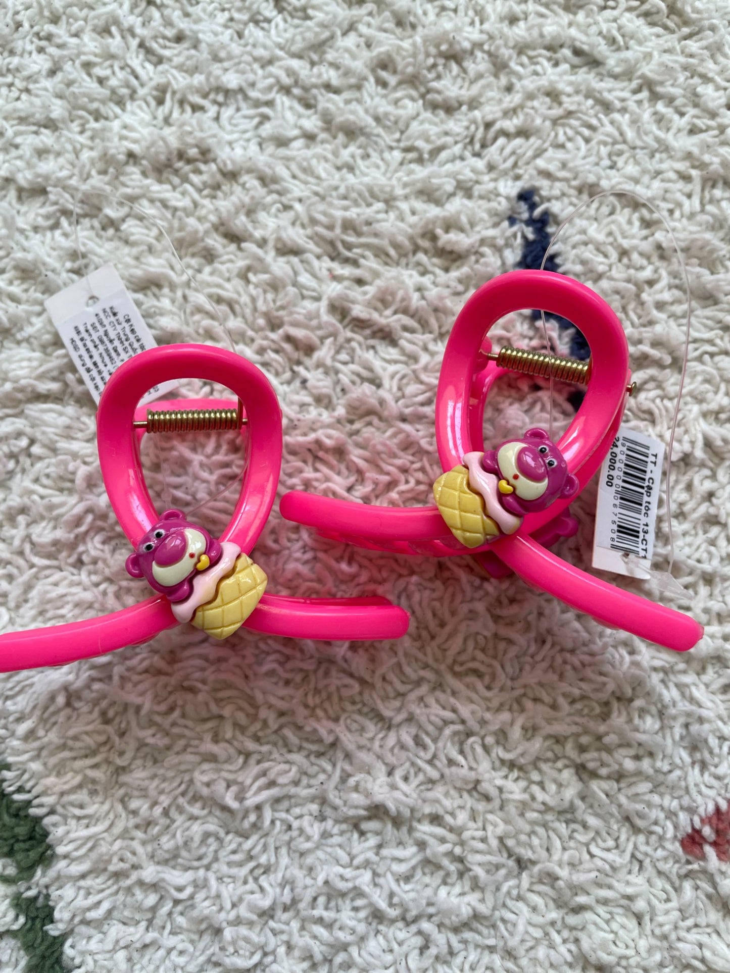 Hair clips