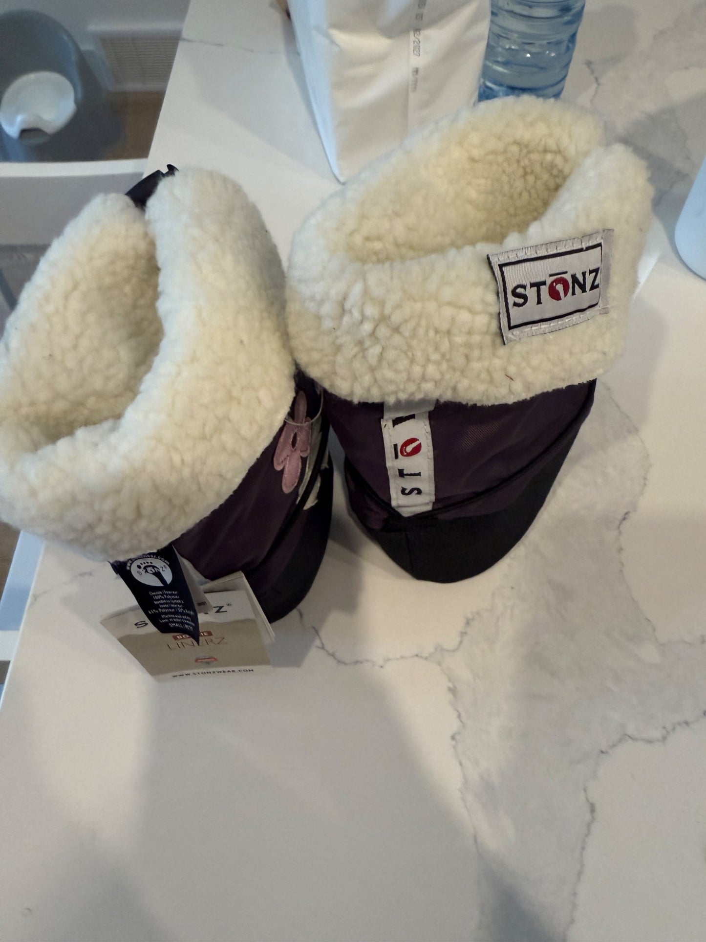 Stonz infant booties and liners, Shoes 3.5 (Baby: 0-12 mth)