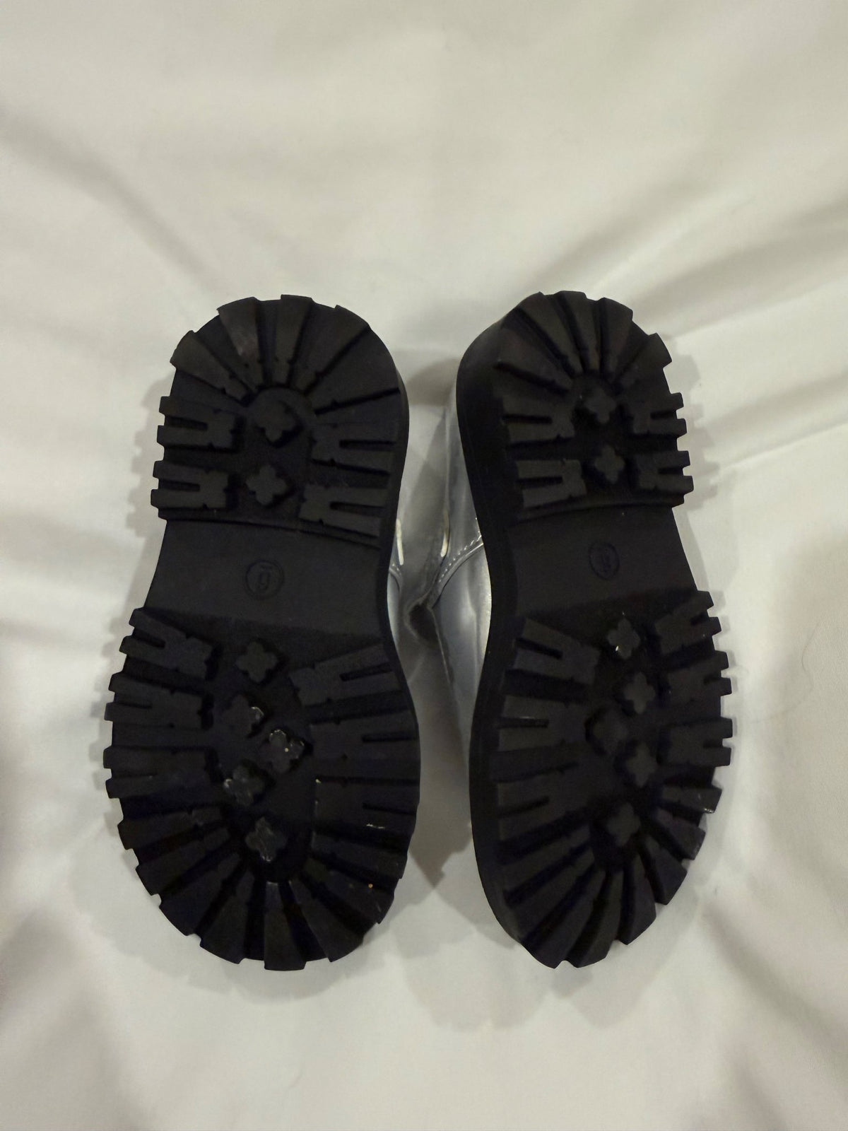 Gap Silver Mary Jane’s , Shoes 6 (Walkers:12-24 mth)