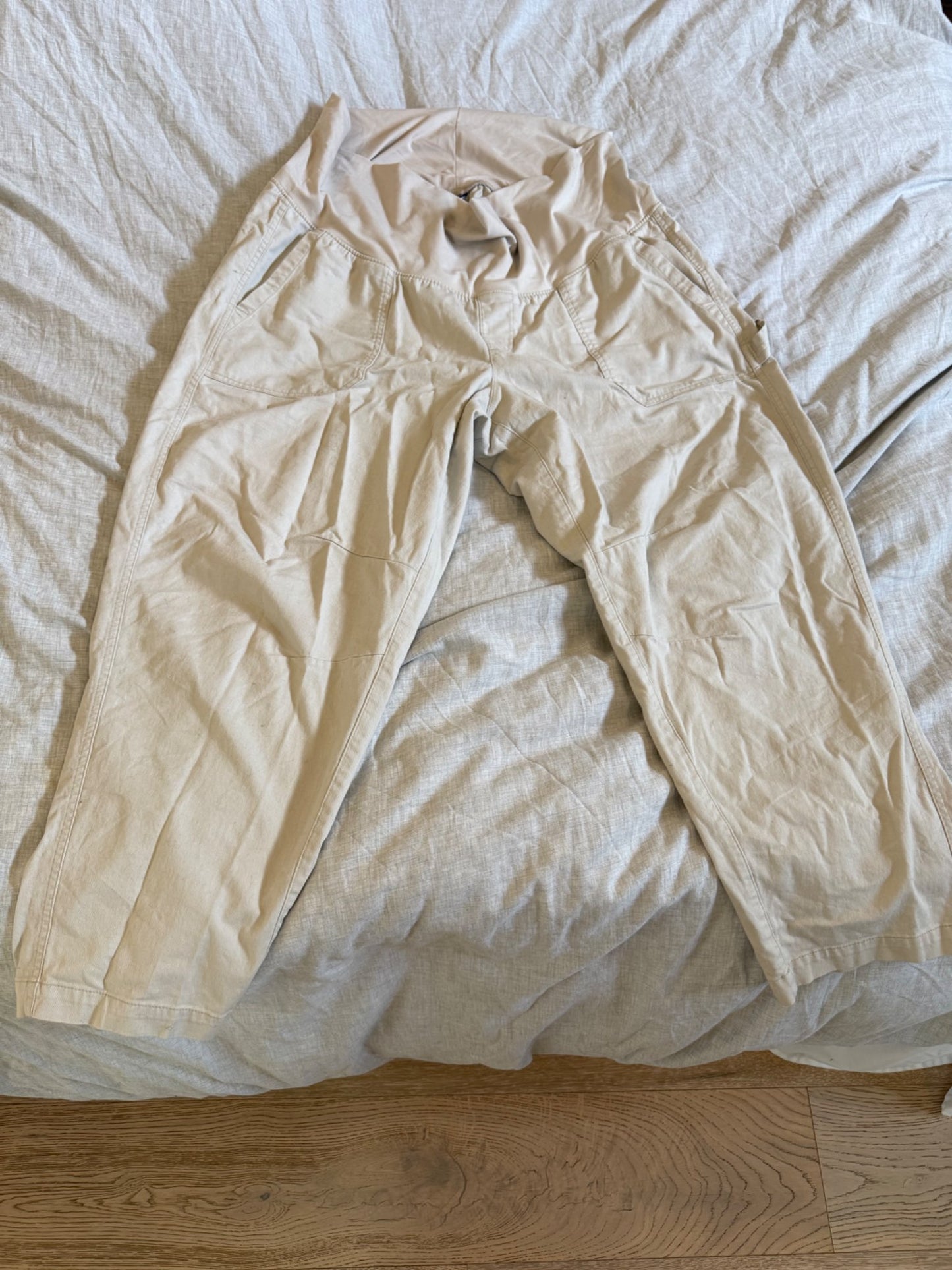Old Navy Maternity Pants , Maternity XL (16-18)