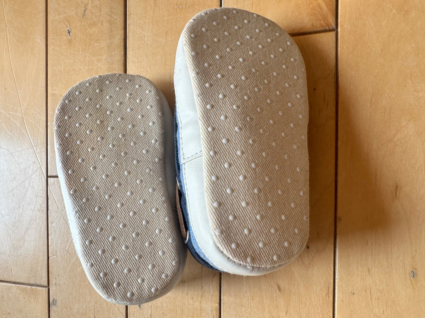 Infant Boat shoes - 6 to 12 months. Retails $20., Shoes 0 (Baby: 0-12 mth)