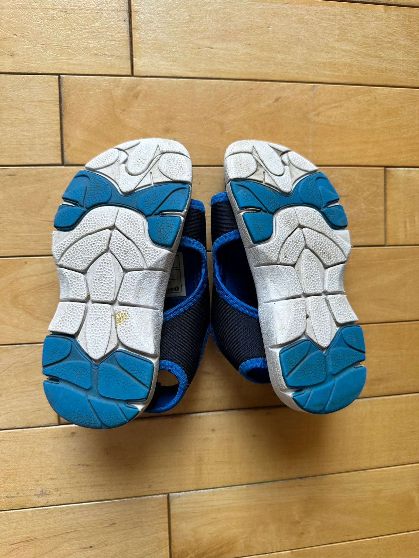 Ripzone Wave Walker sandals - 8K. Retails $30., Shoes 8 (Toddler:2-4yr)