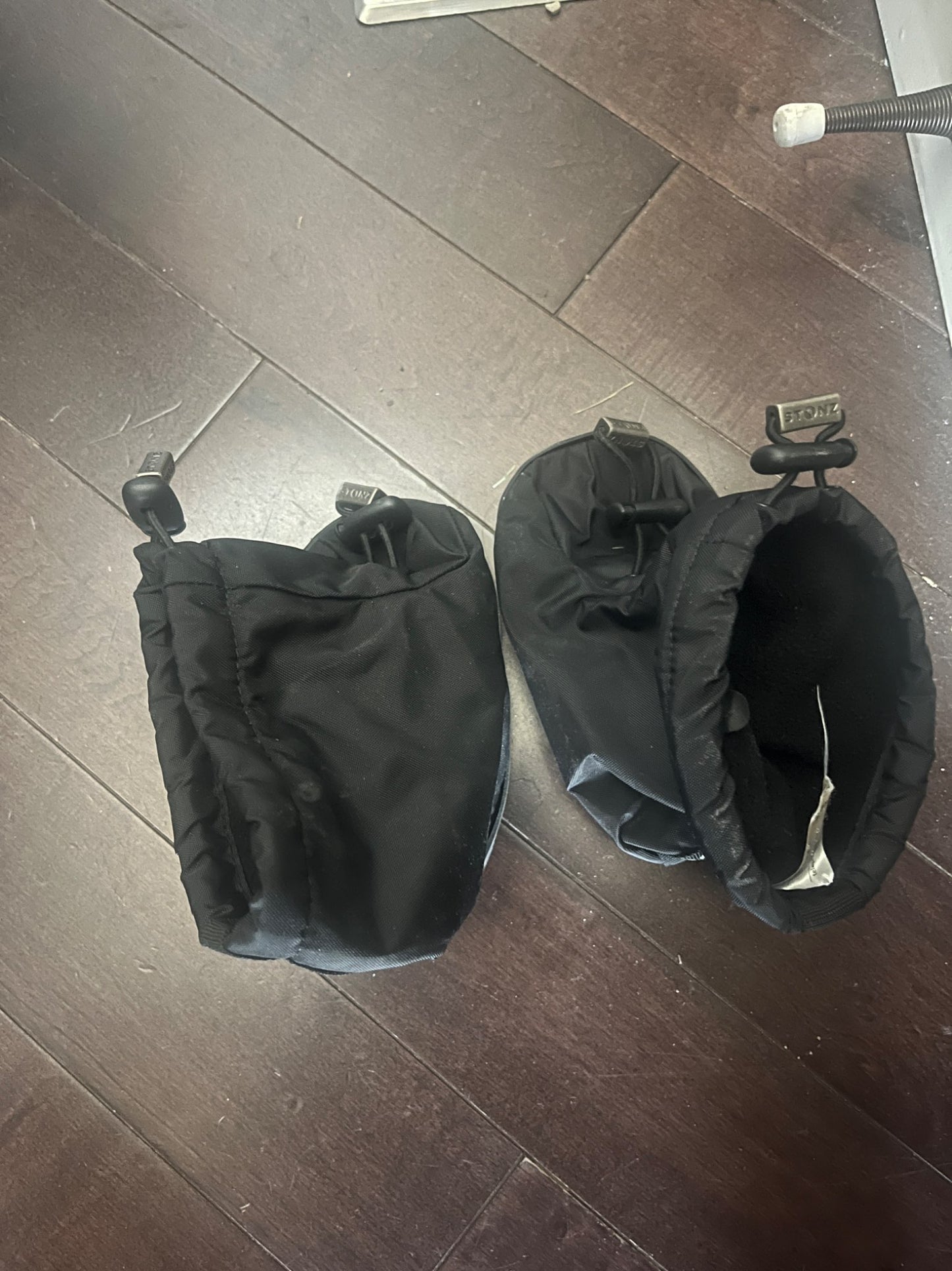 Stonz large size booties, Shoes 7 (Walkers:12-24 mth)