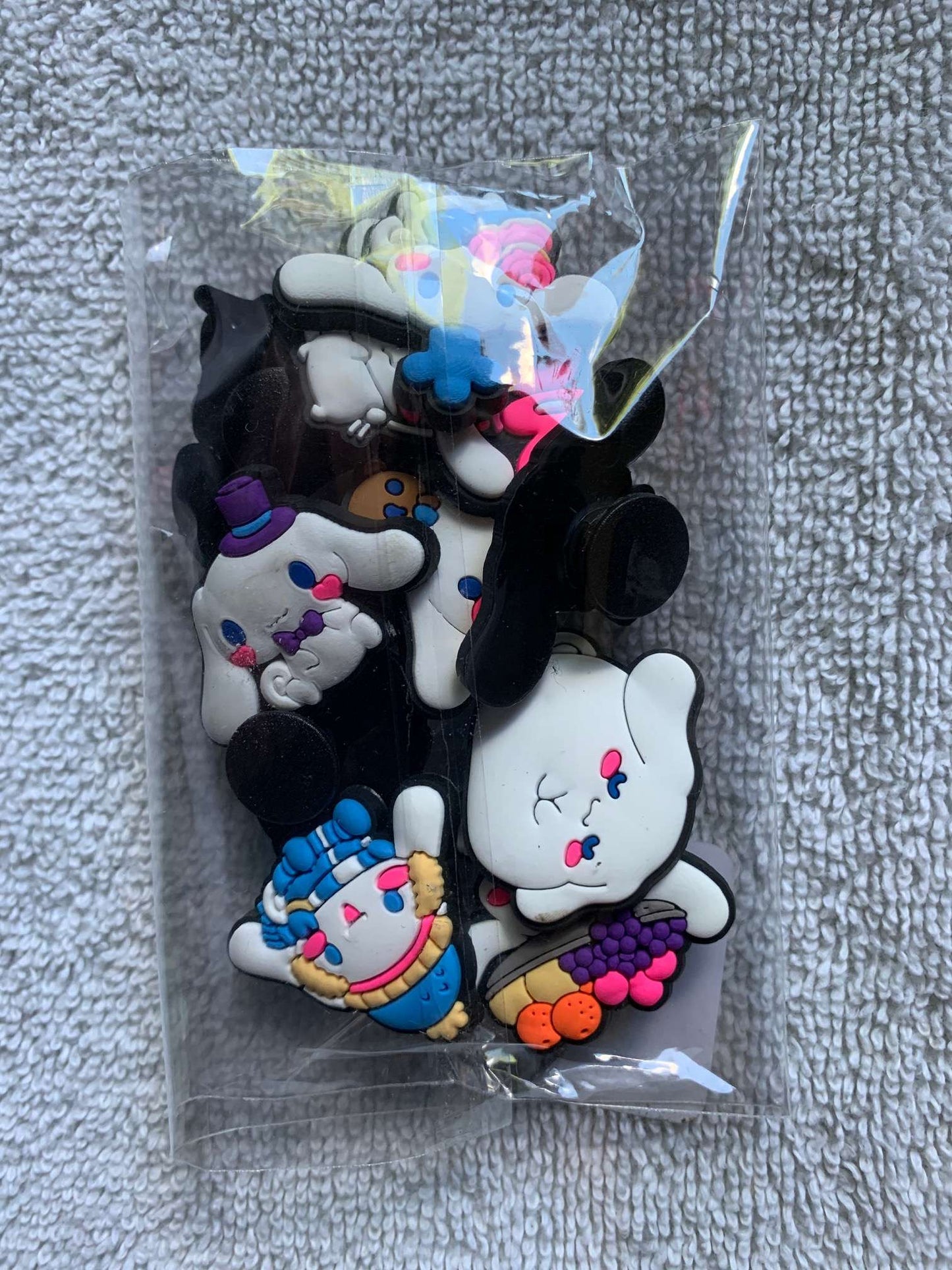 Croc Charms, 10 pcs, Cinnamoroll, Brand New