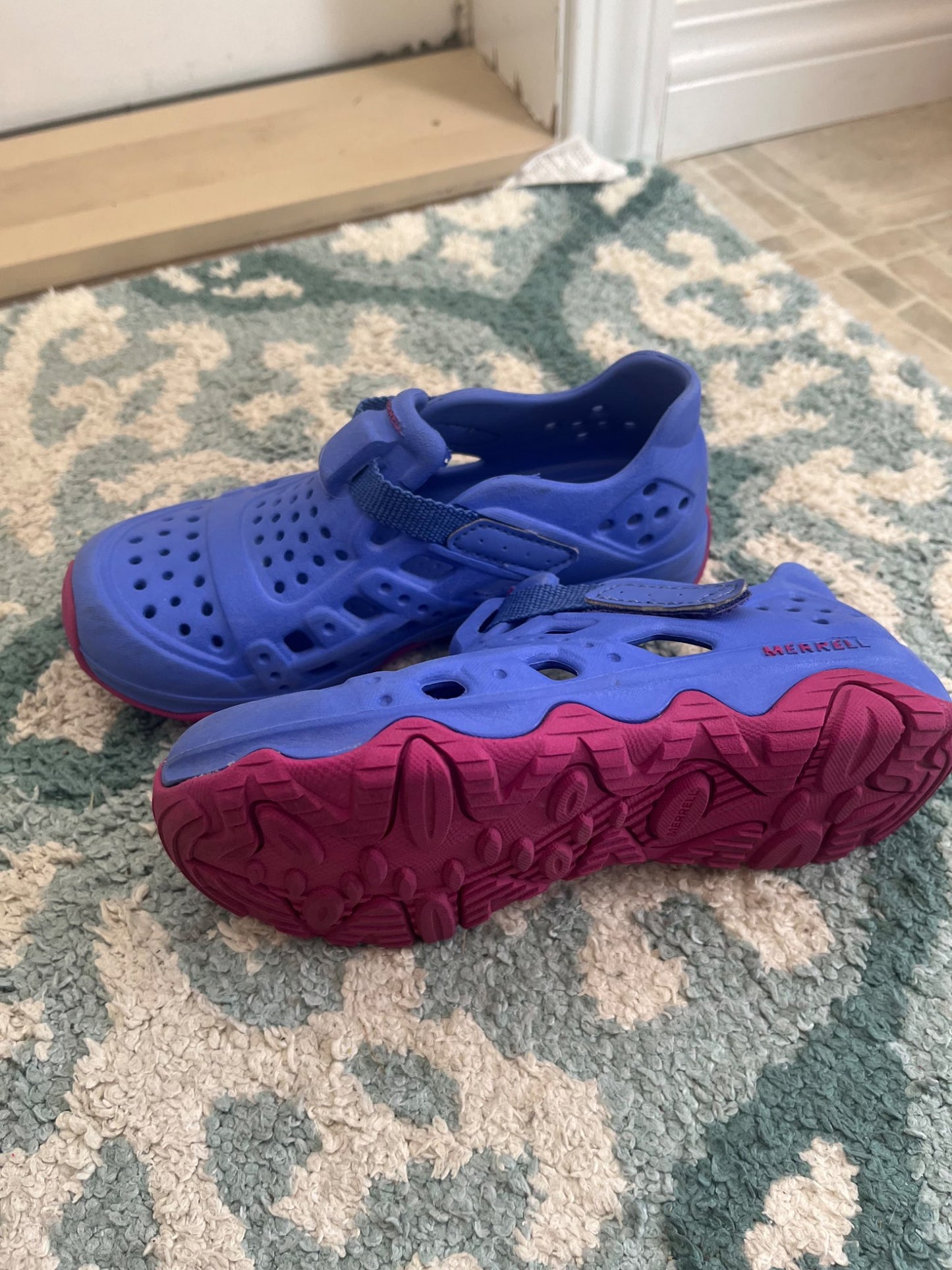 Merrell water shoes - children’s size 12, Shoes 12 (Toddler:2-4yr)