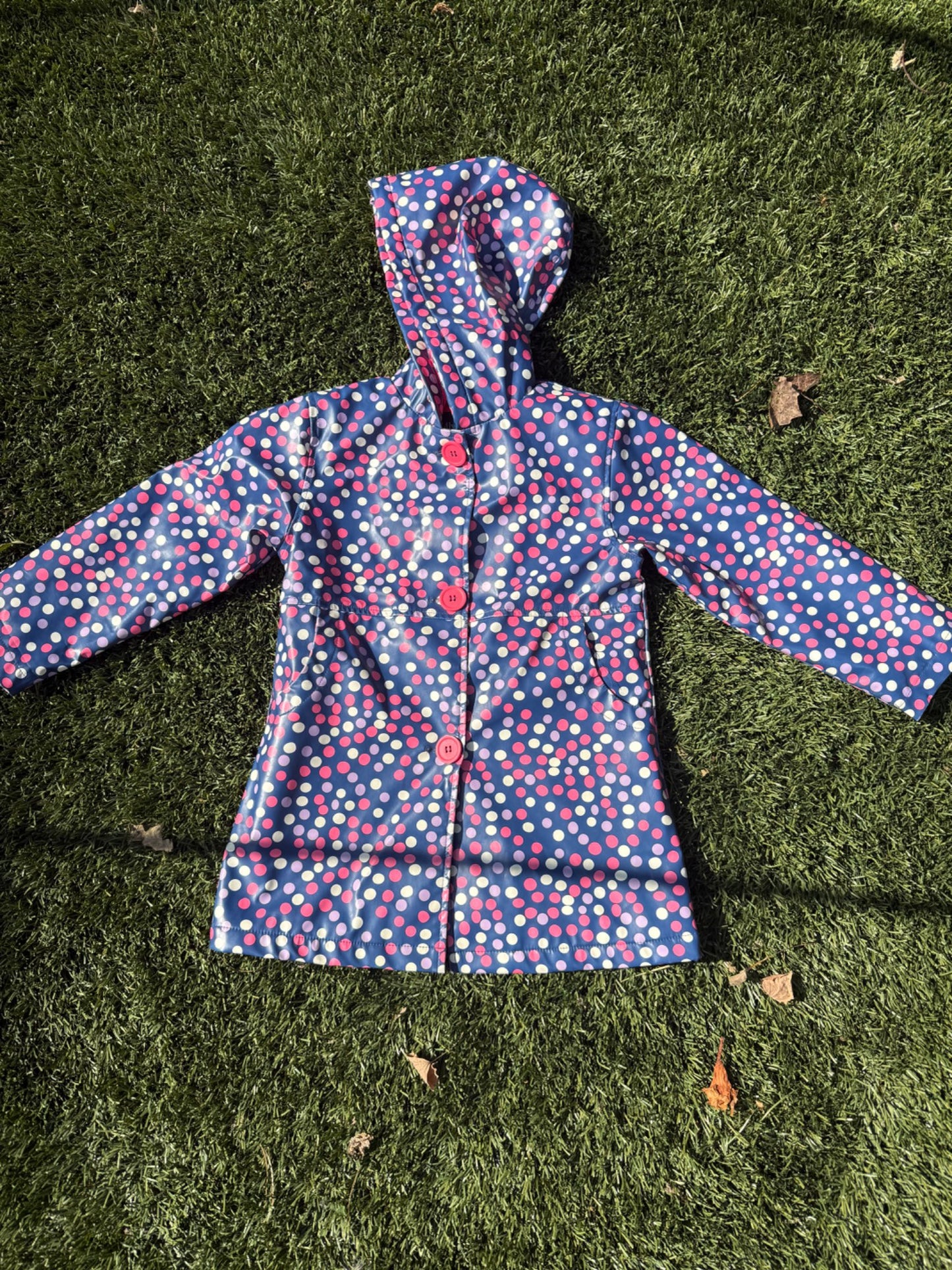 Girls lined rain jacket (EUC) (size 4 but fit from 4-6 yrs) (Retails $60), Kids 4/4T