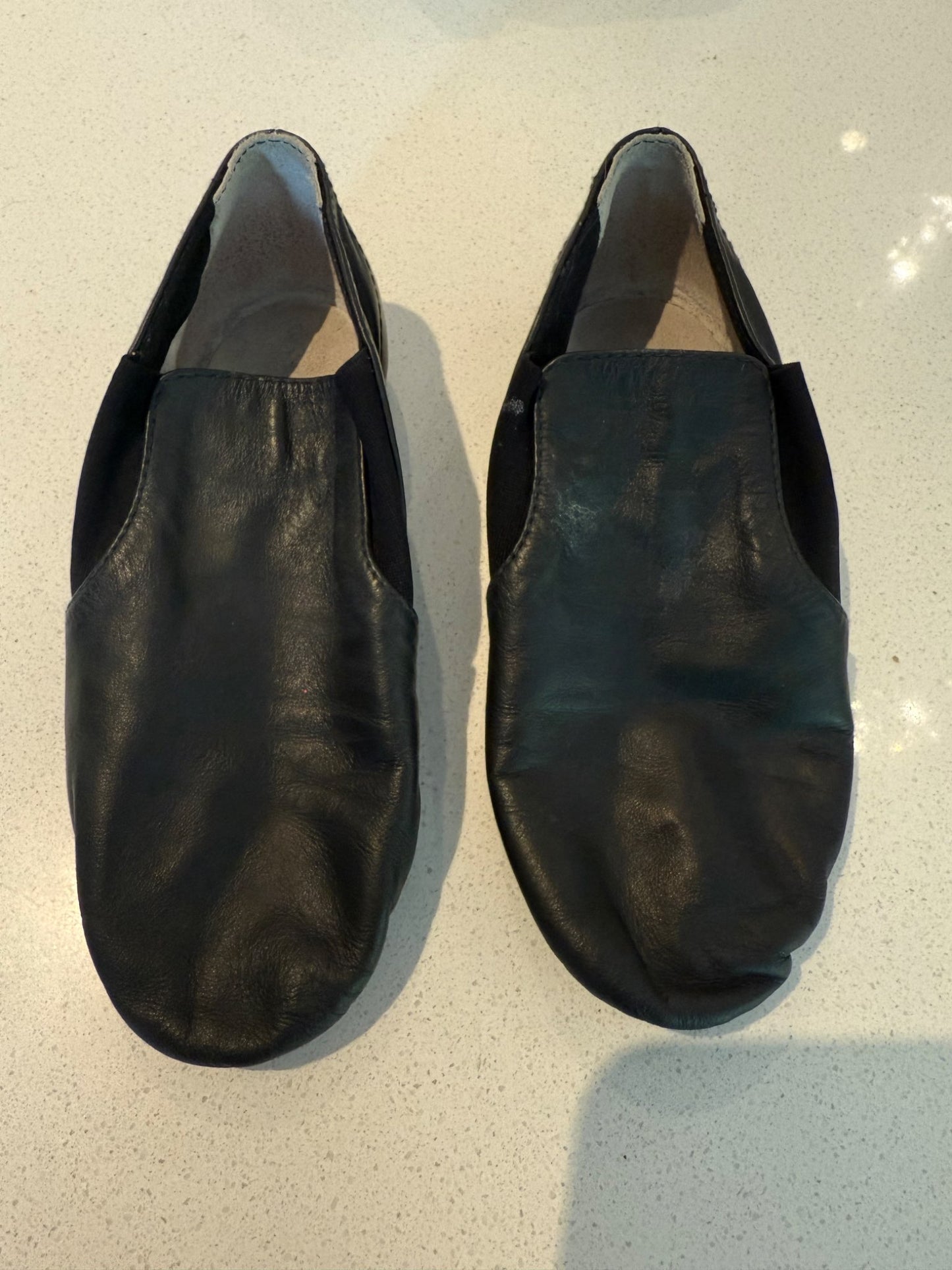 Black Bloch Jazz Shoes EUC - size 12.5 (Retails $67), Shoes 12.5 (Kids:4-8yr)