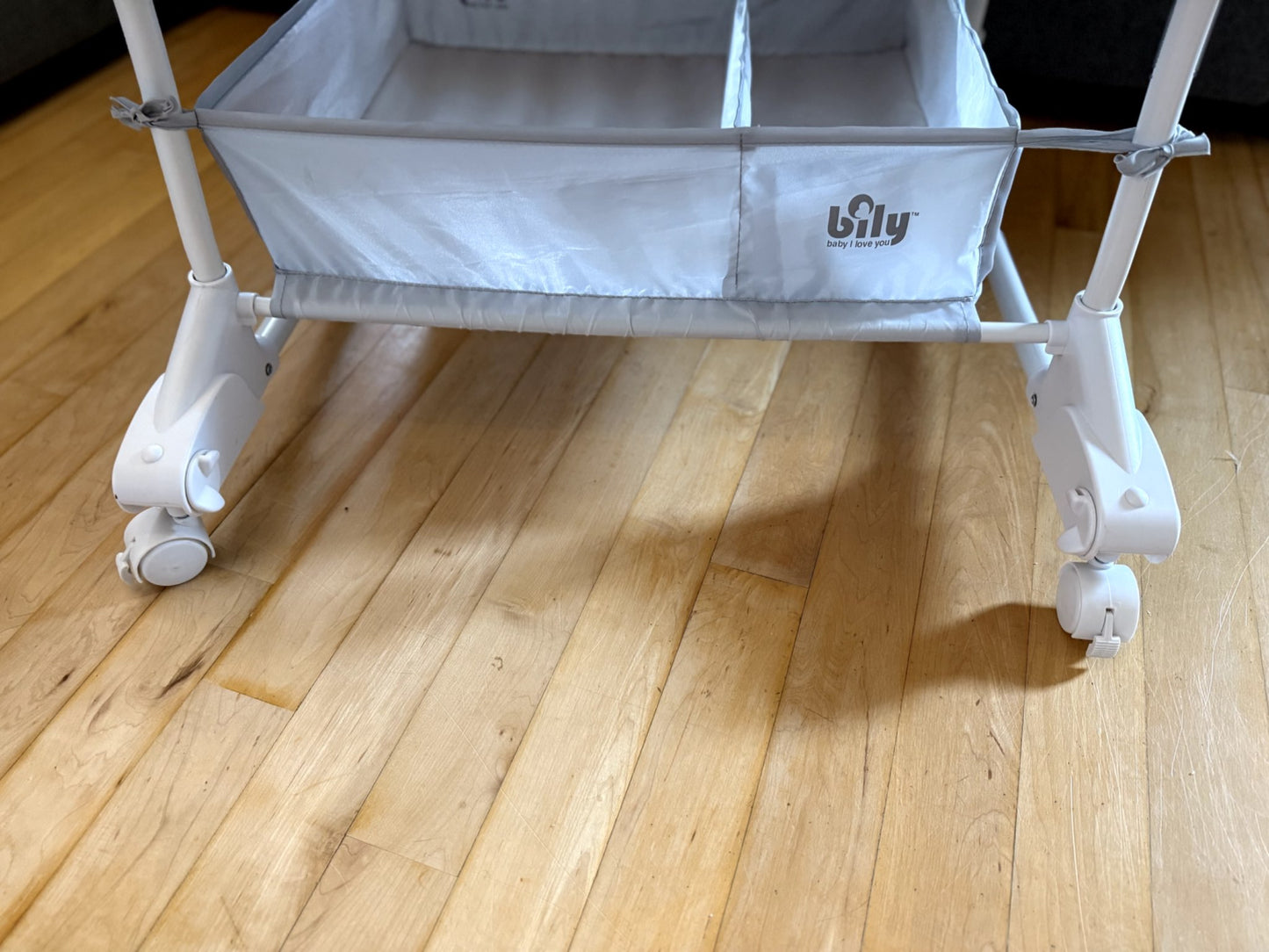 Bily Bassinet – Grey Chevron with Stars Canopy