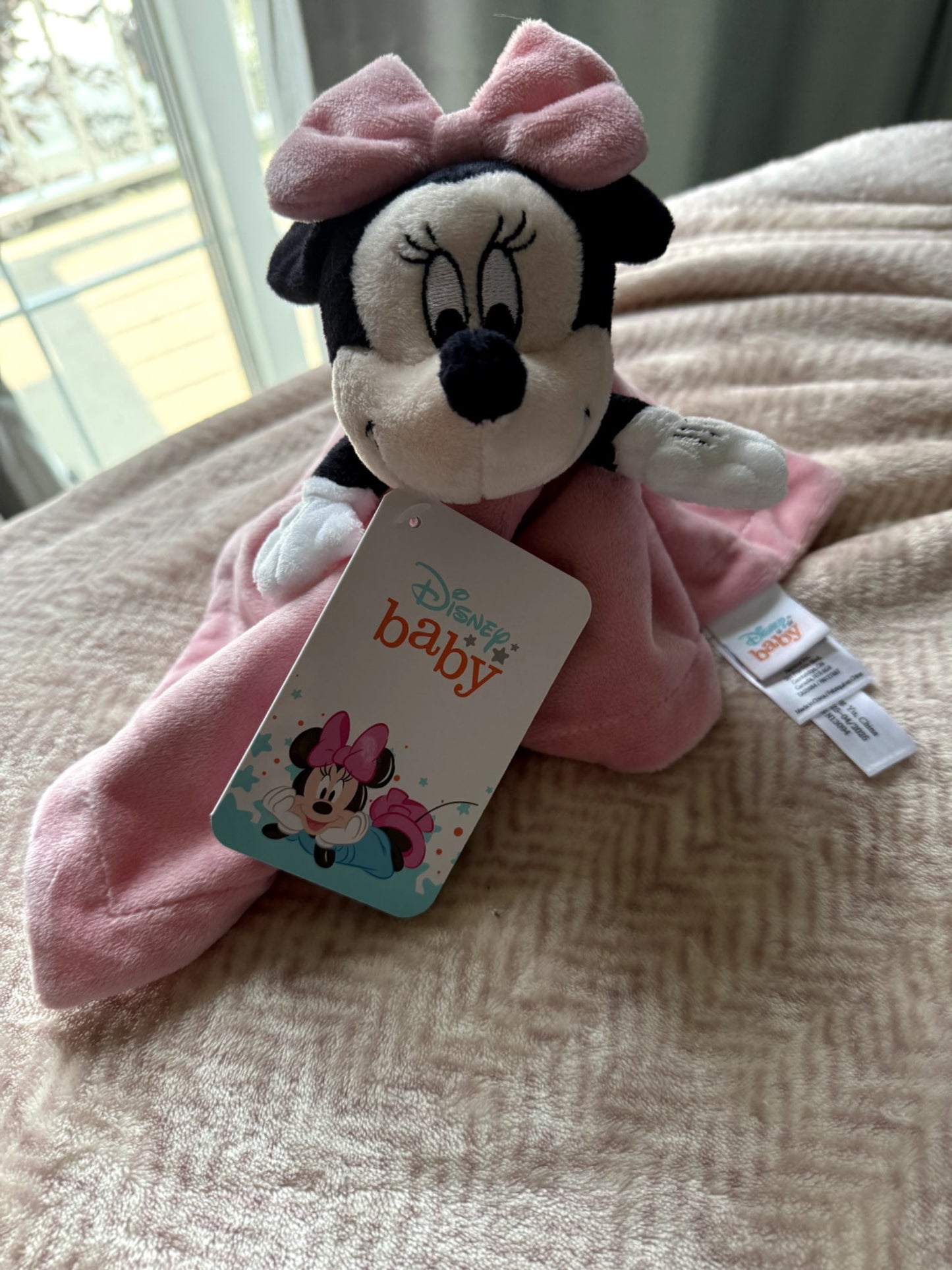 Minnie Lovey