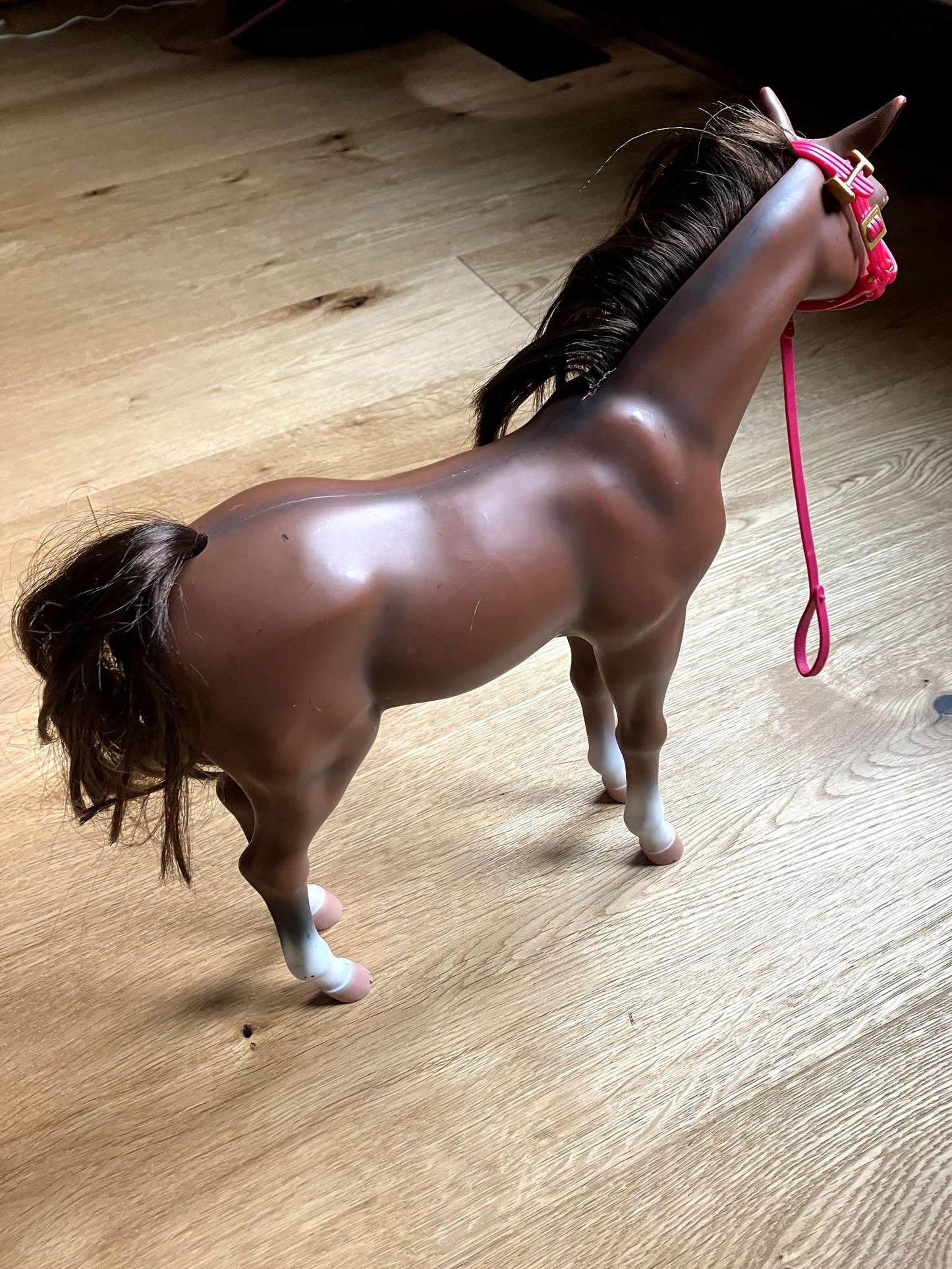 Horse with mane you can brush!