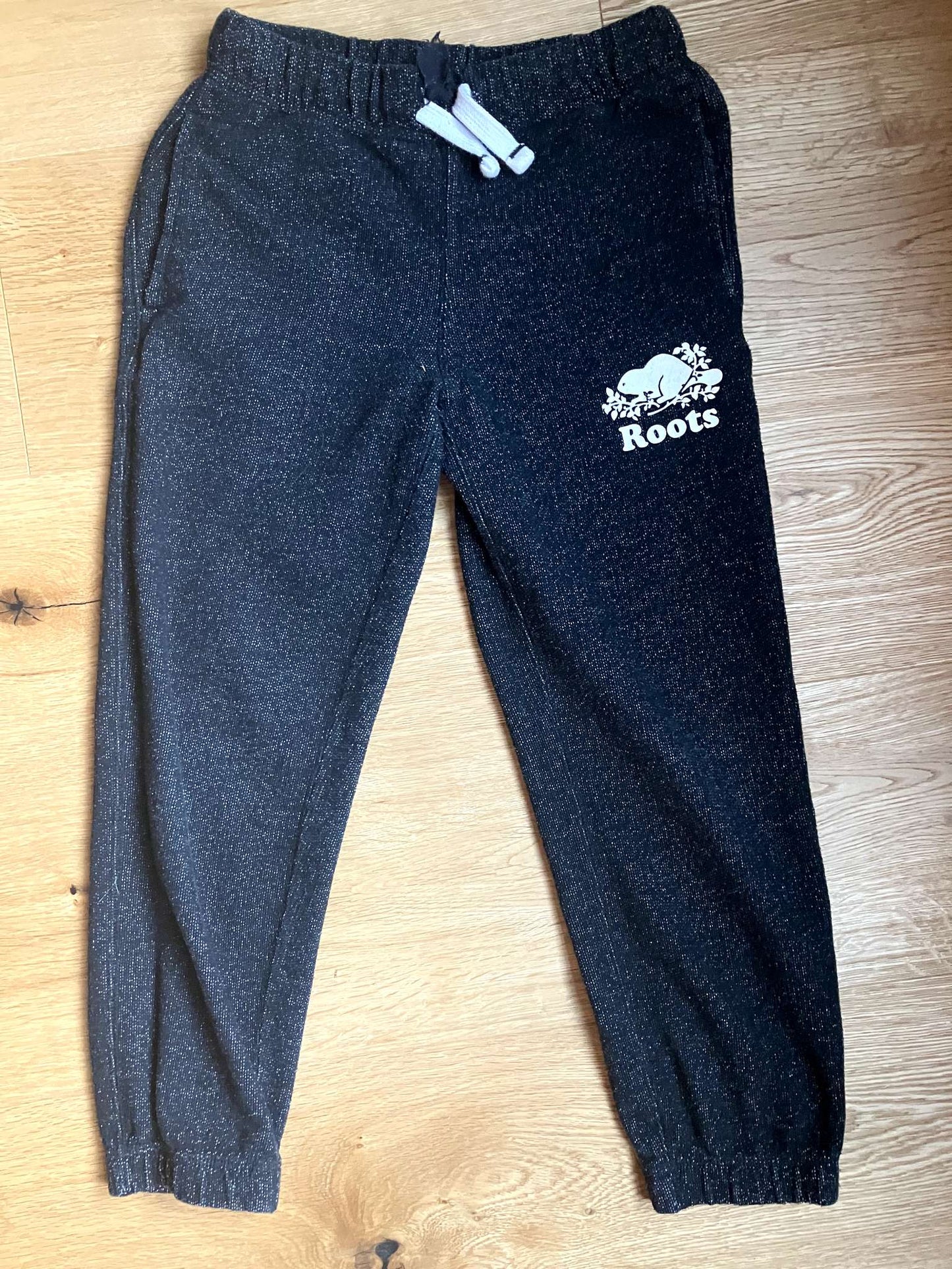 Roots 7 youth Jogger - like new! speckled grey, Kids 7 & 8 (small)