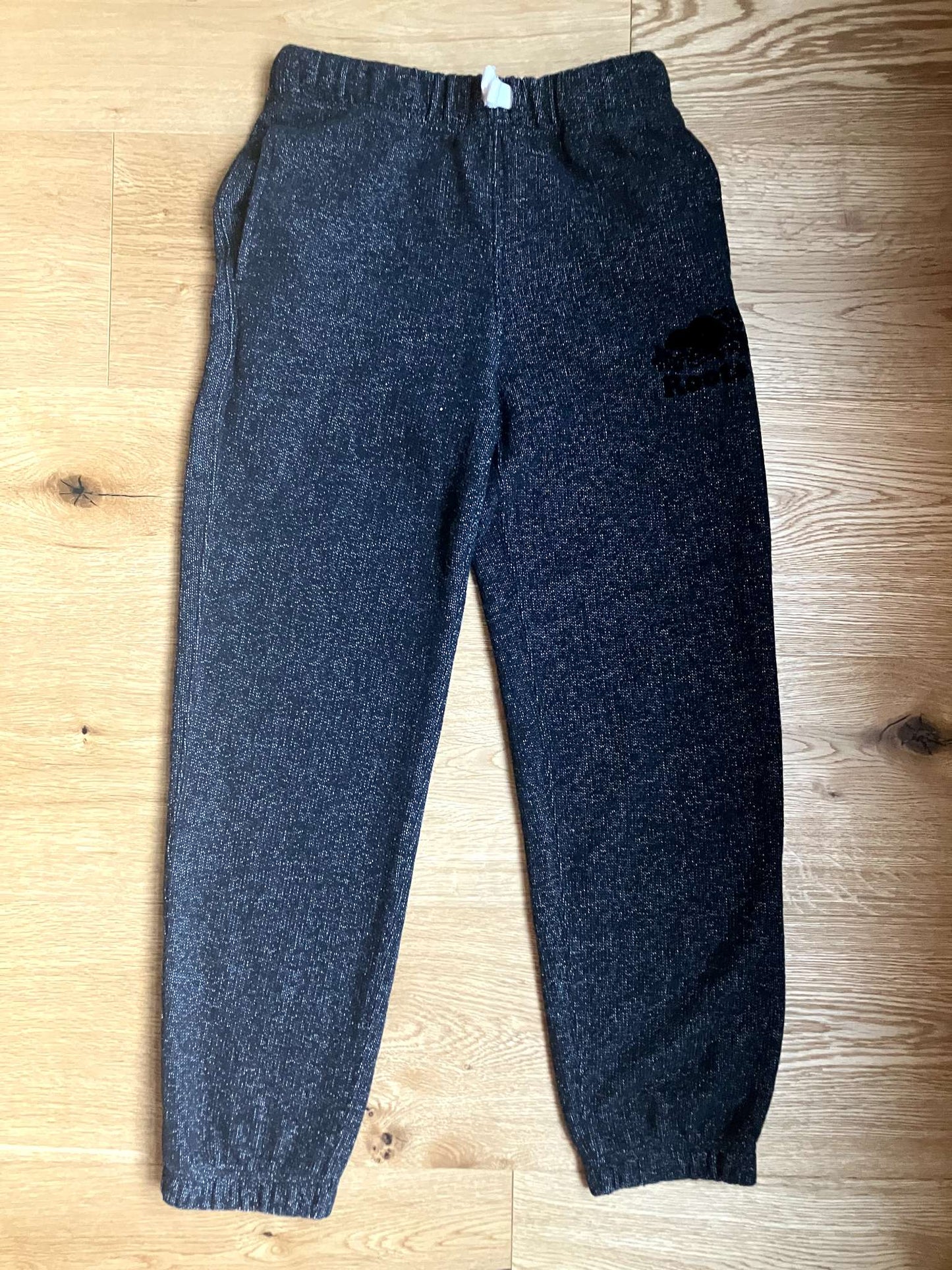 Roots Joggers 8 youth - like new, speckled grey, Kids 7 & 8 (small)