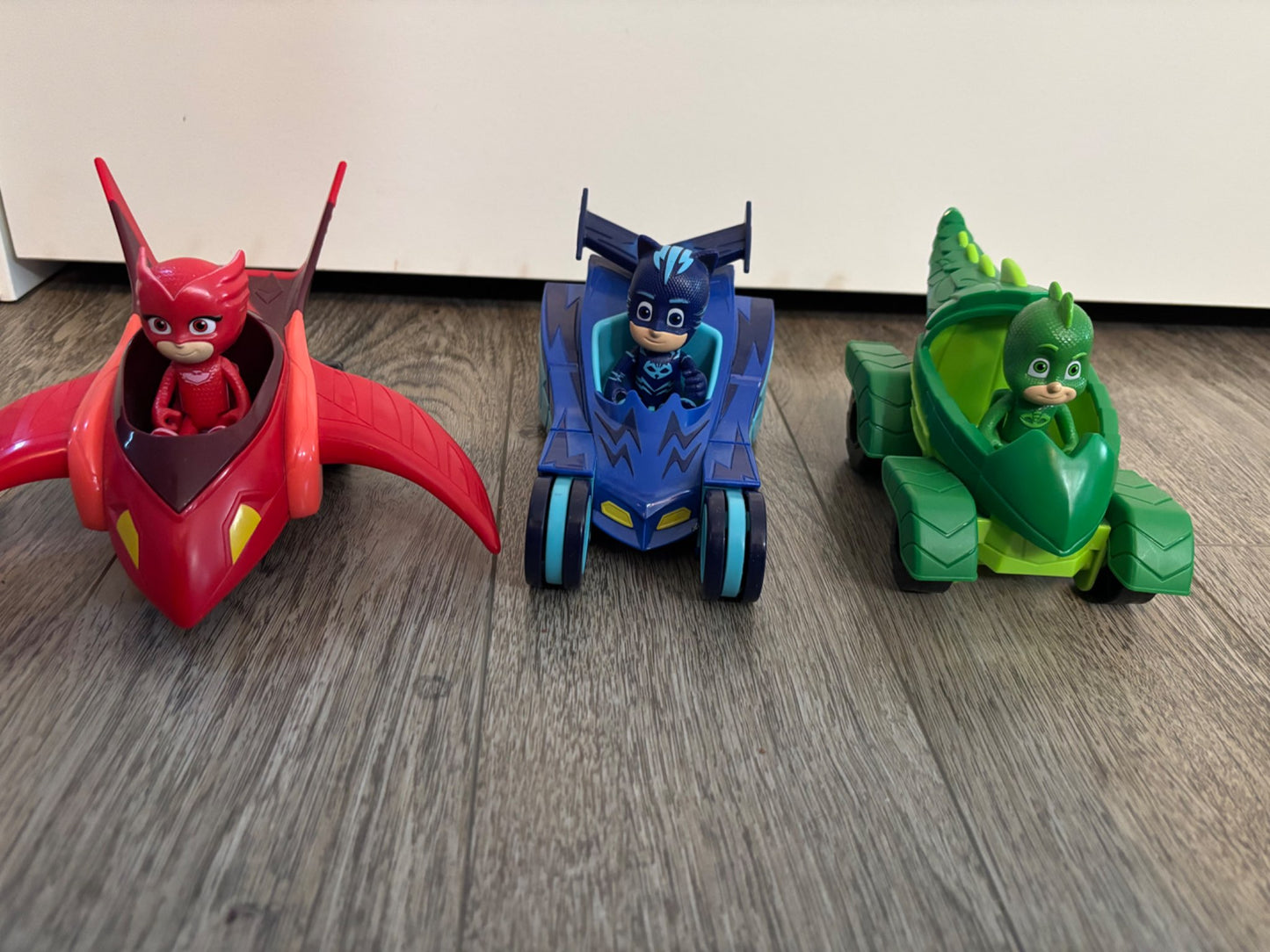 PJ Masks figures and cars set