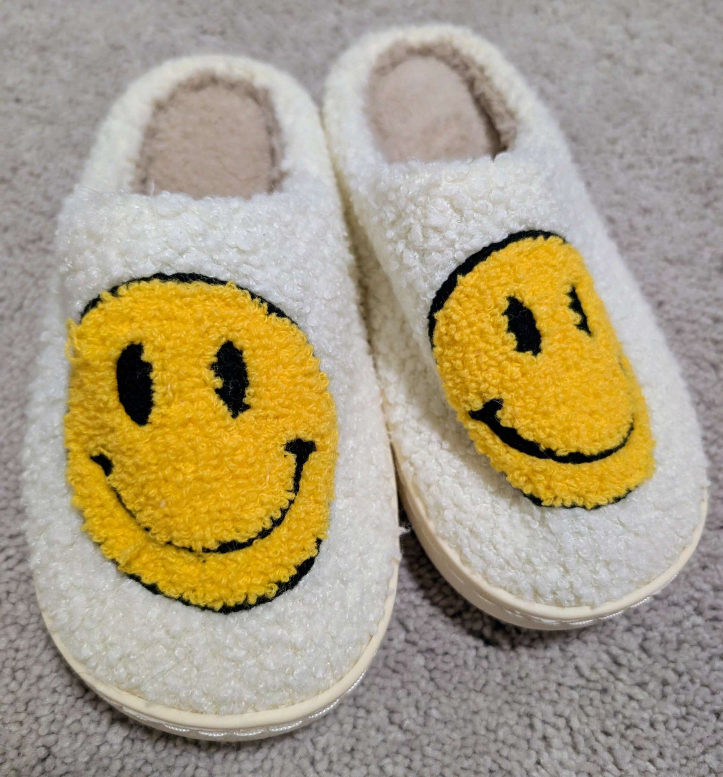 Bundle of slippers , Shoes 13 (Kids:4-8yr)