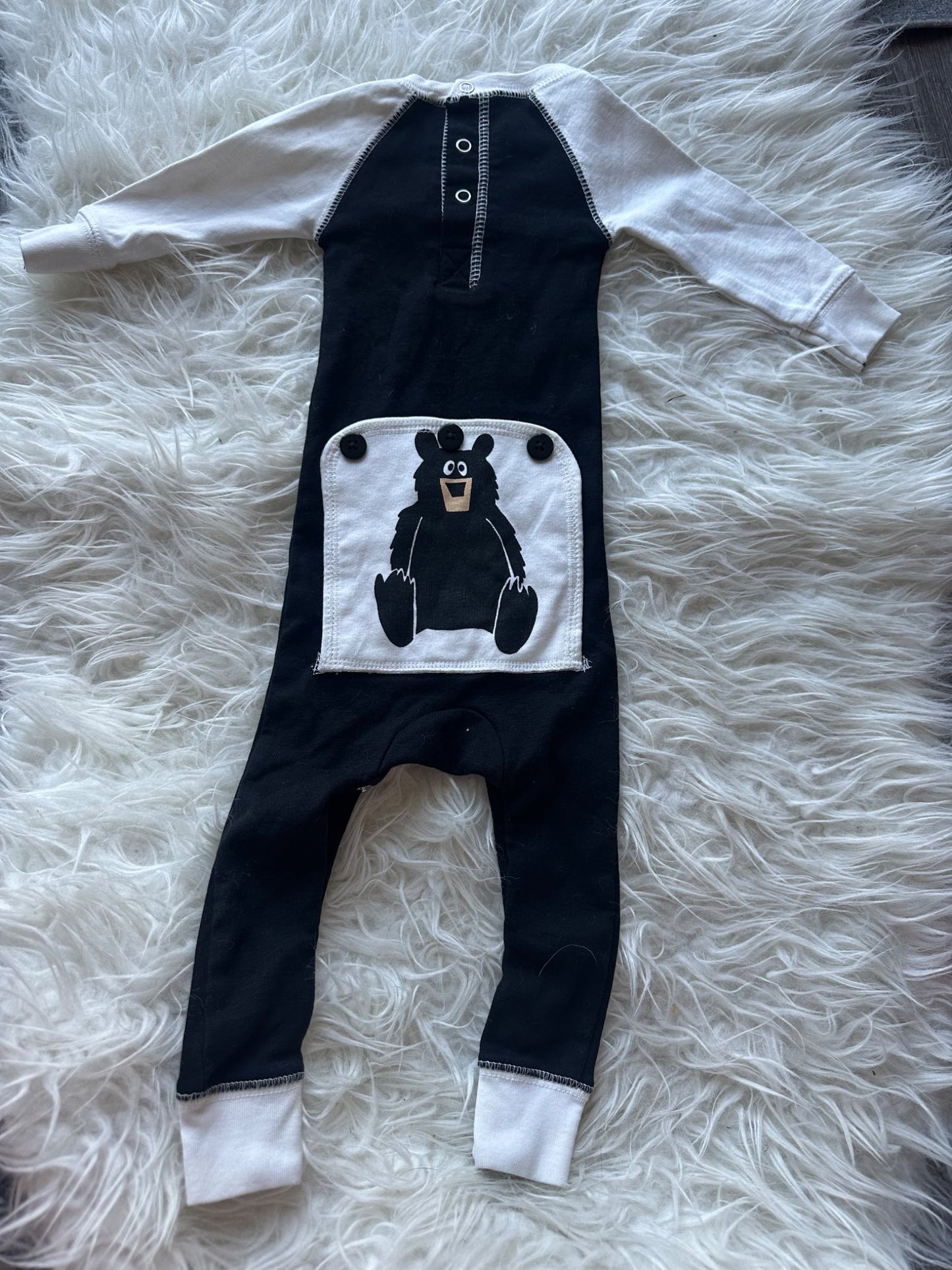 2 pairs of bear pjs 6 months , Kids 6 Month (3-6M)