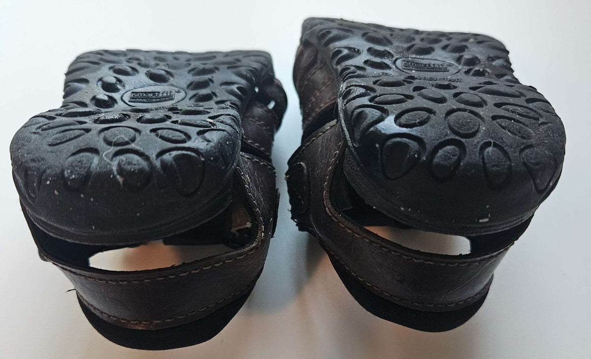 Brown Smartfit leather collection skid resistant sandals size 8, Shoes 8 (Toddler:2-4yr)