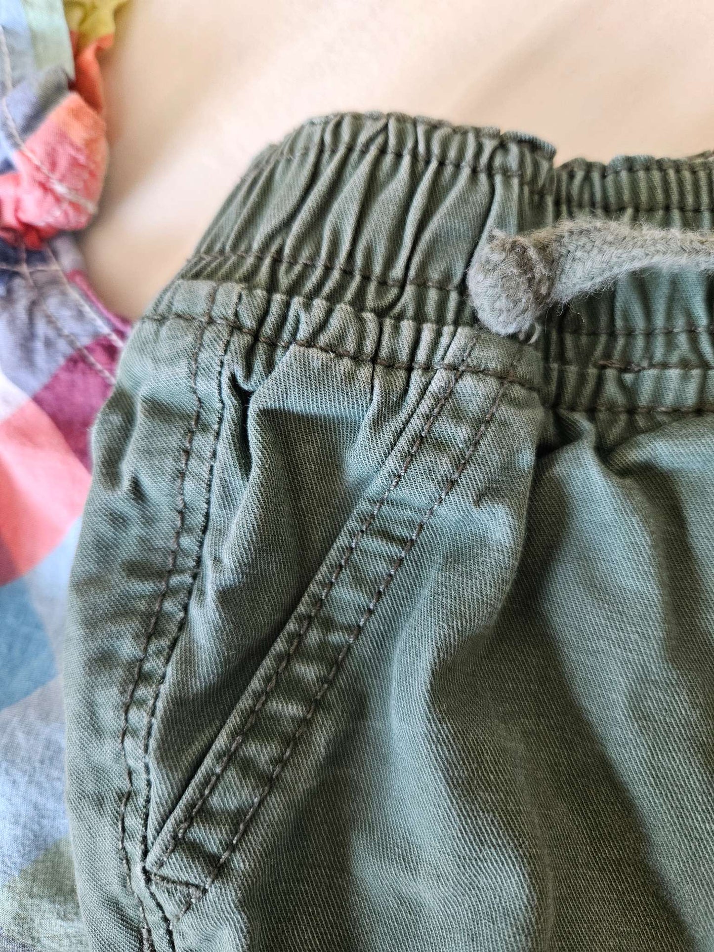 12-18 month Joe Fresh 2 piece set (multi colored dress shirt and green pants) , Kids 18 Month (12-18M)