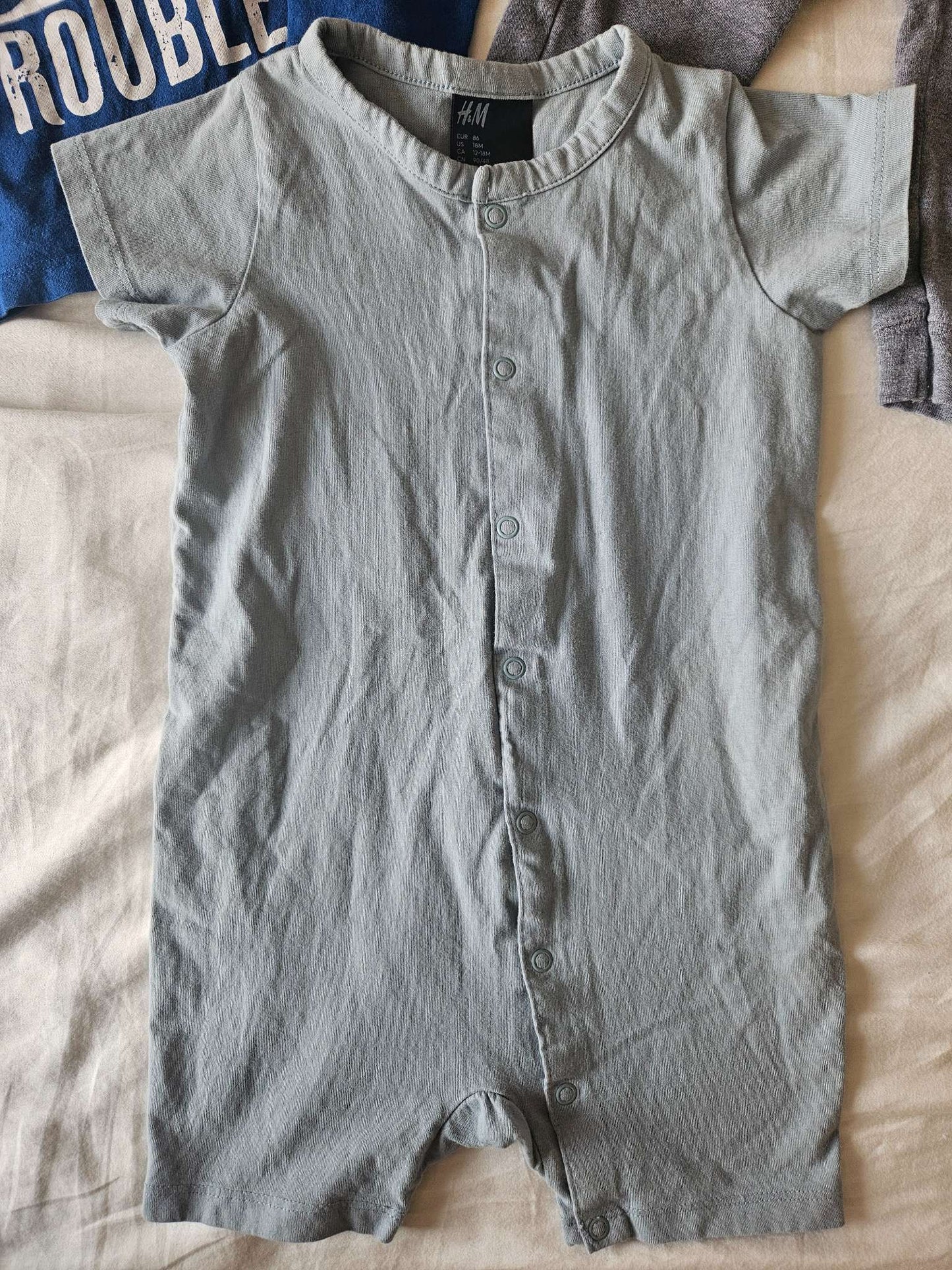 5 piece boys 12-18 month set (light blue shirt, blue/grey striped diaper shirt, grey sweats,big trouble, blue jumper), Kids 18 Month (12-18M)