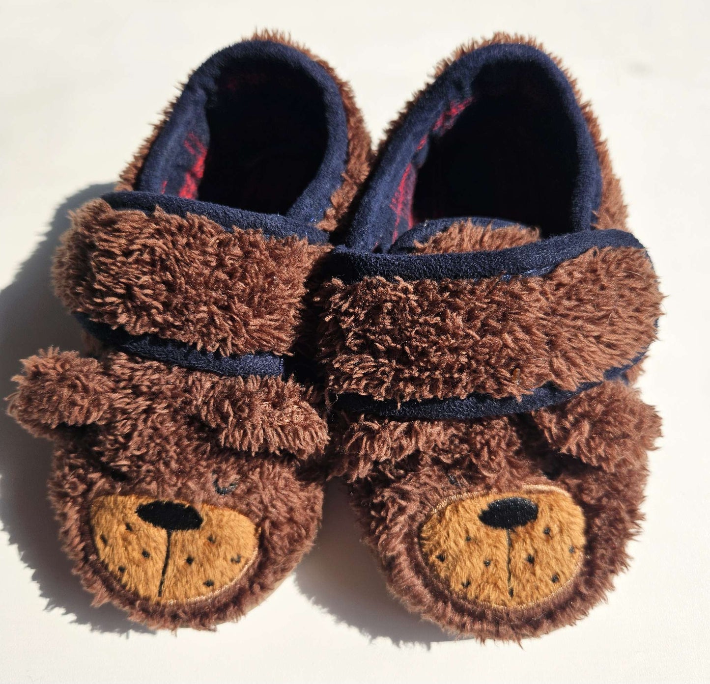 Size 5-6 brown bear slippers , Shoes 5 (Walkers:12-24 mth)