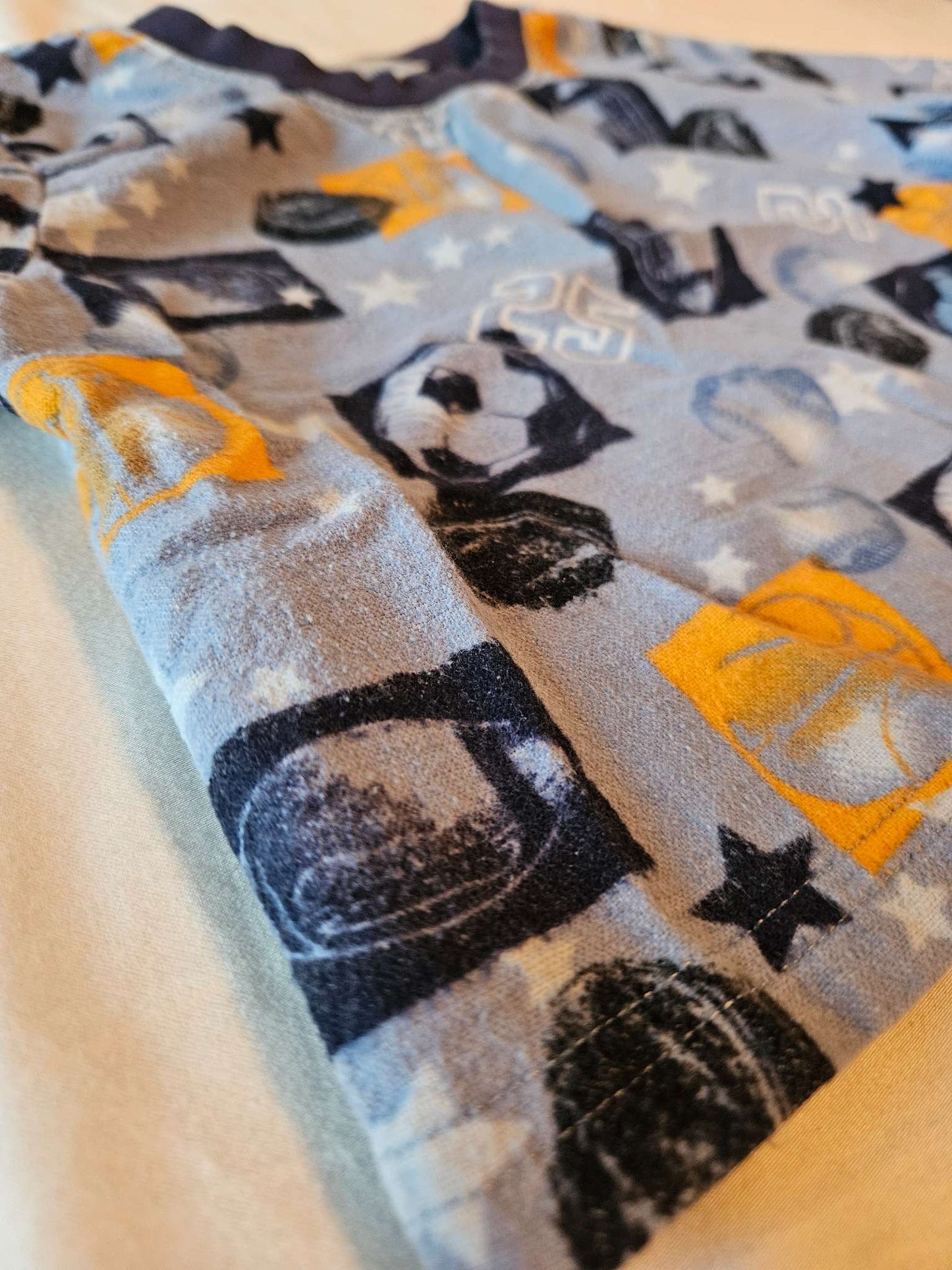 Size 2 Cherokee sport pajama 2 piece set , Kids 2T